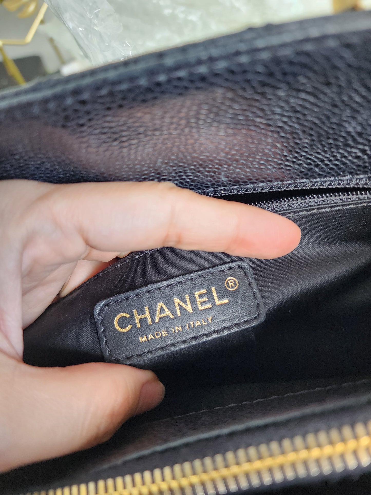 CHANEL GST BLACK GHW