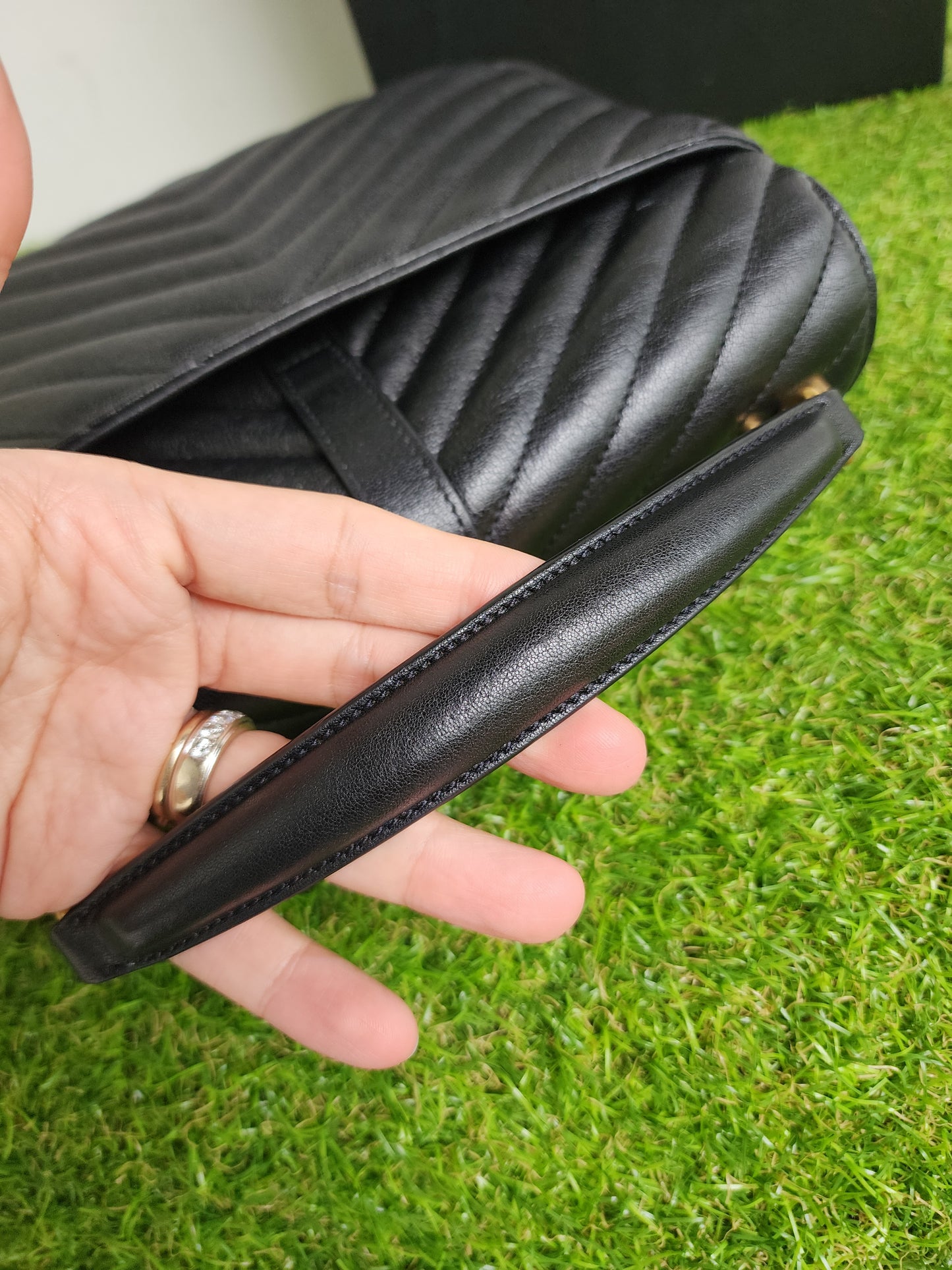 YSL COLLEGE MEDIUM BLACK GHW