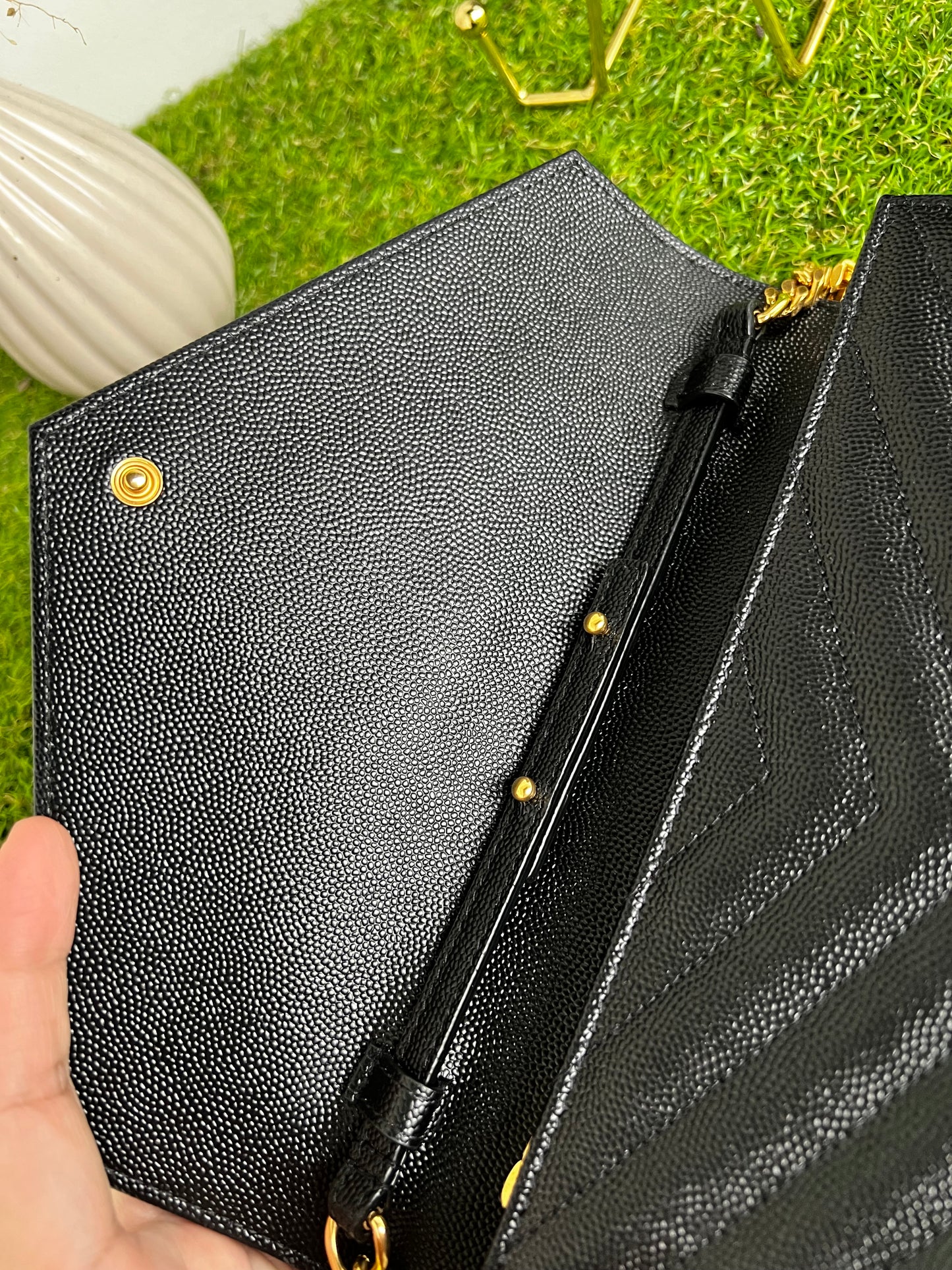 YSL WALLET ON CHAIN MEDIUM