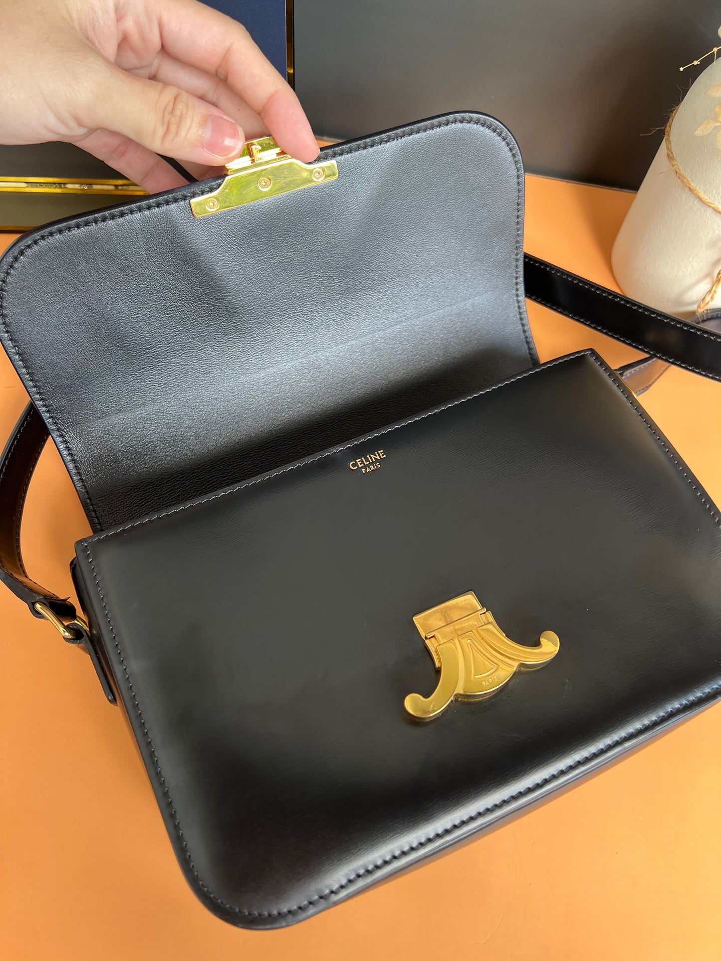CELINE CLASSIC TRIOMPHE