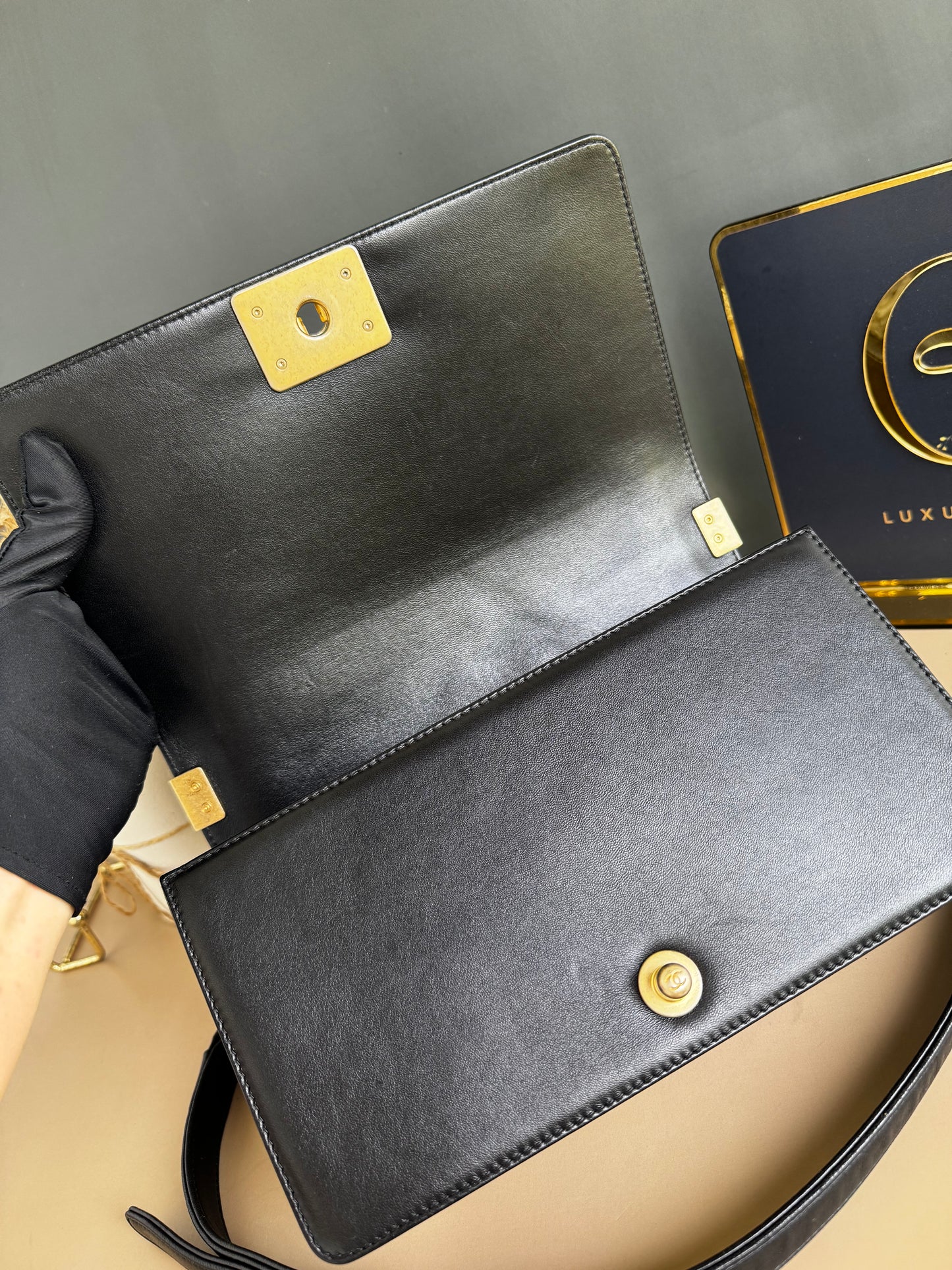 CHANEL LE BOY OLD MEDIUM CHEVRON
