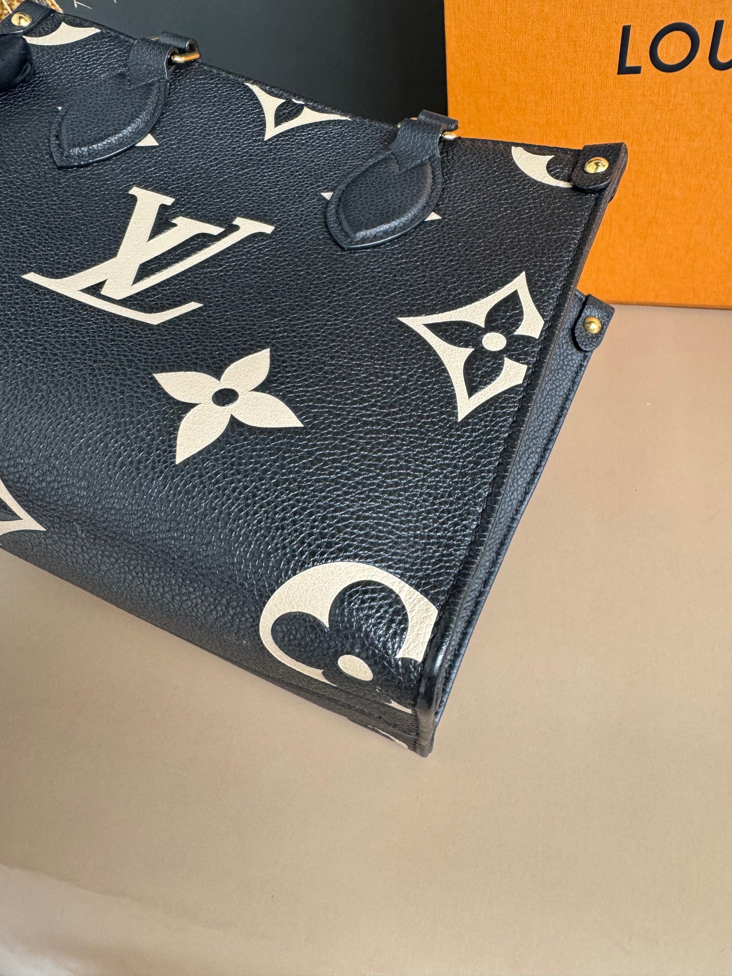 LOUIS VUITTON OTG PM BI COLOR