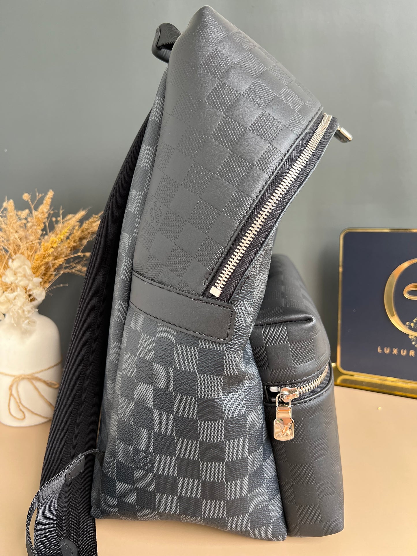 LOUIS VUITTON DISCOVERY BACKPACK BRANDNEW