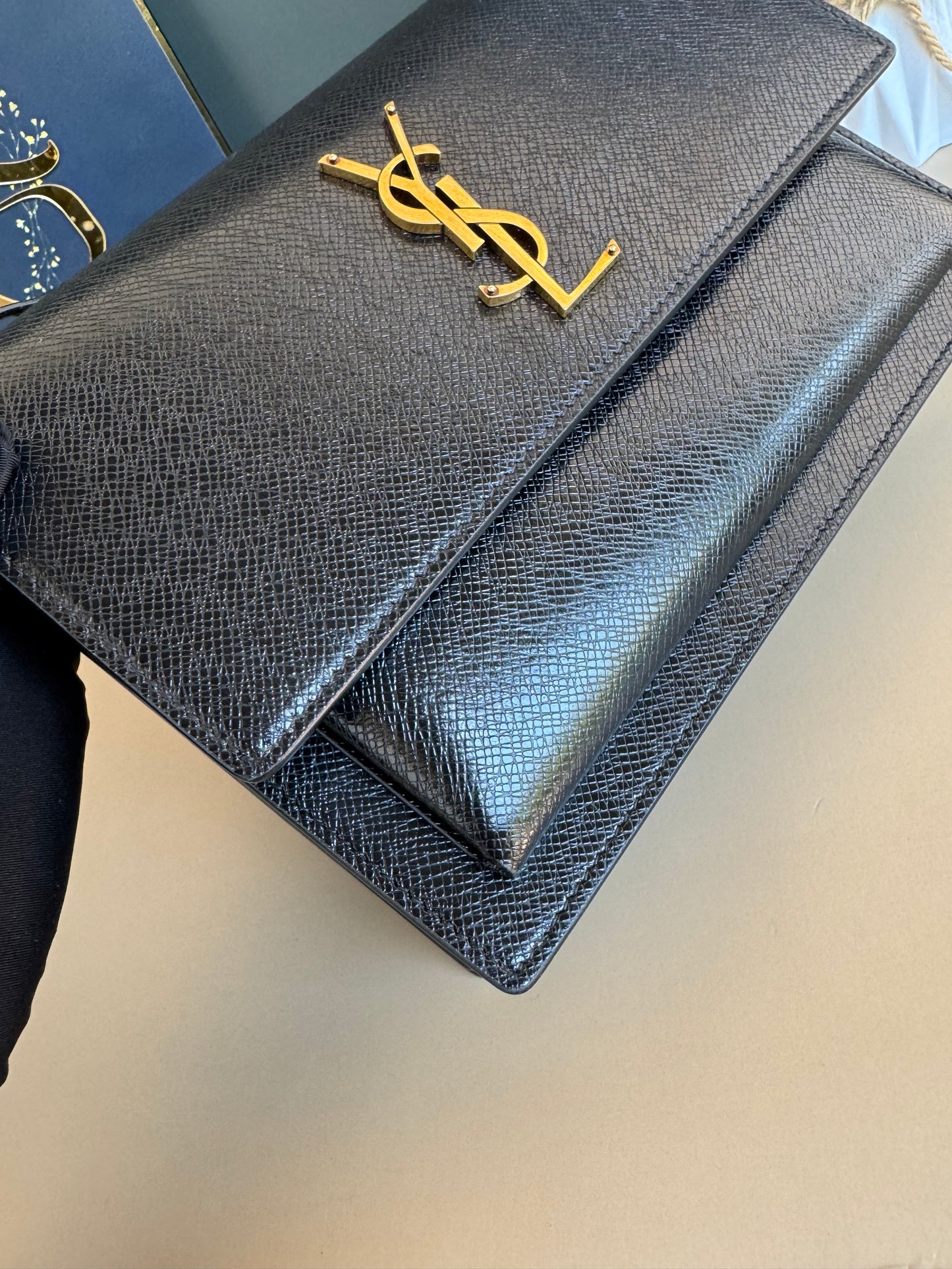 YSL SUNSET MEDIUM