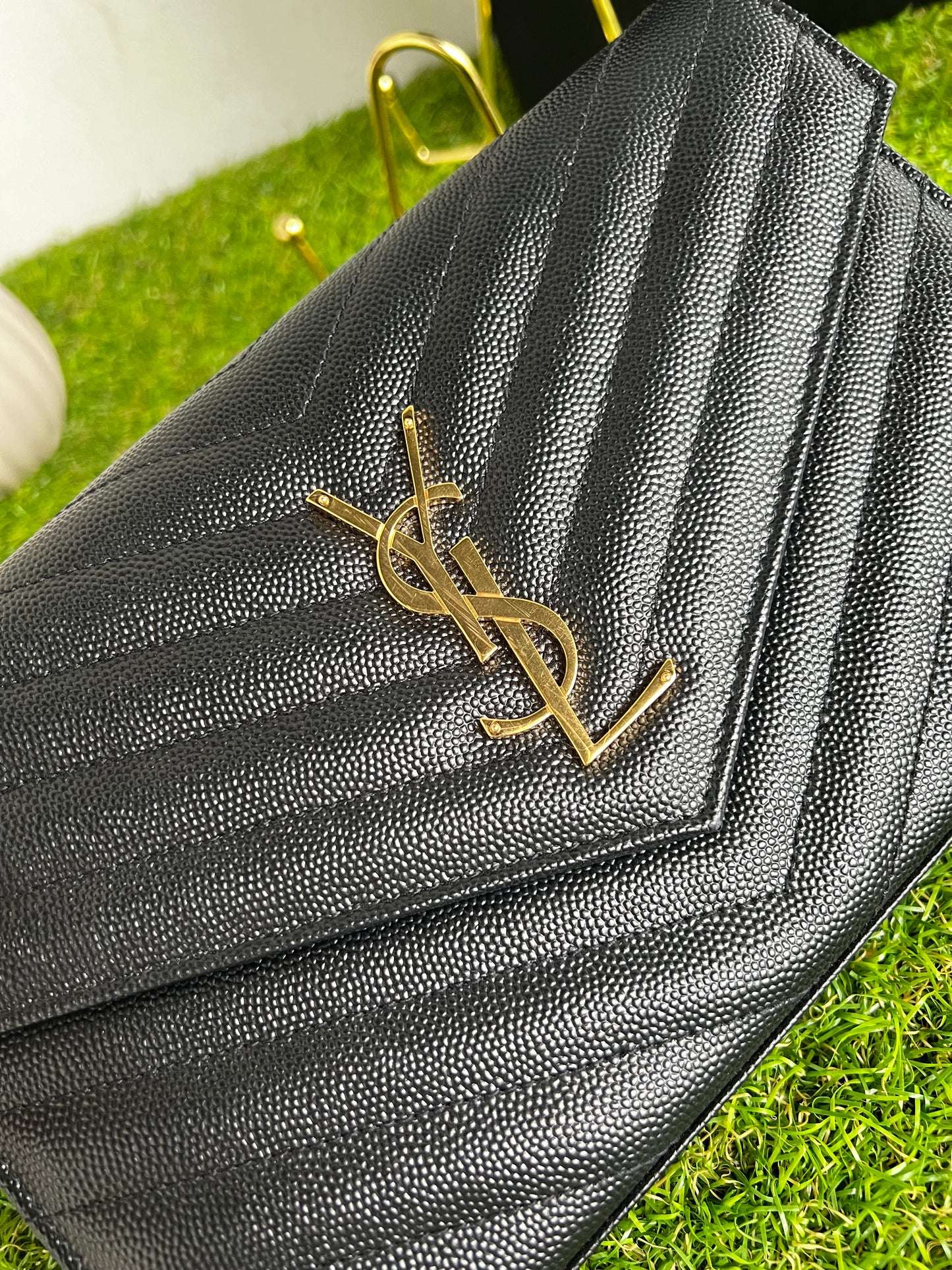YSL WALLET ON CHAIN MEDIUM