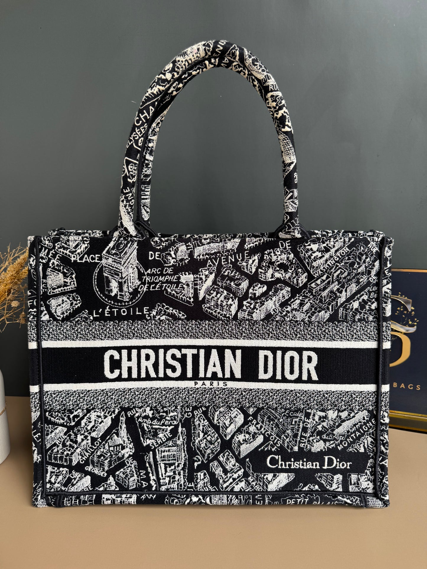 CHRISTIAN DIOR BOOKTOTE MEDIUM