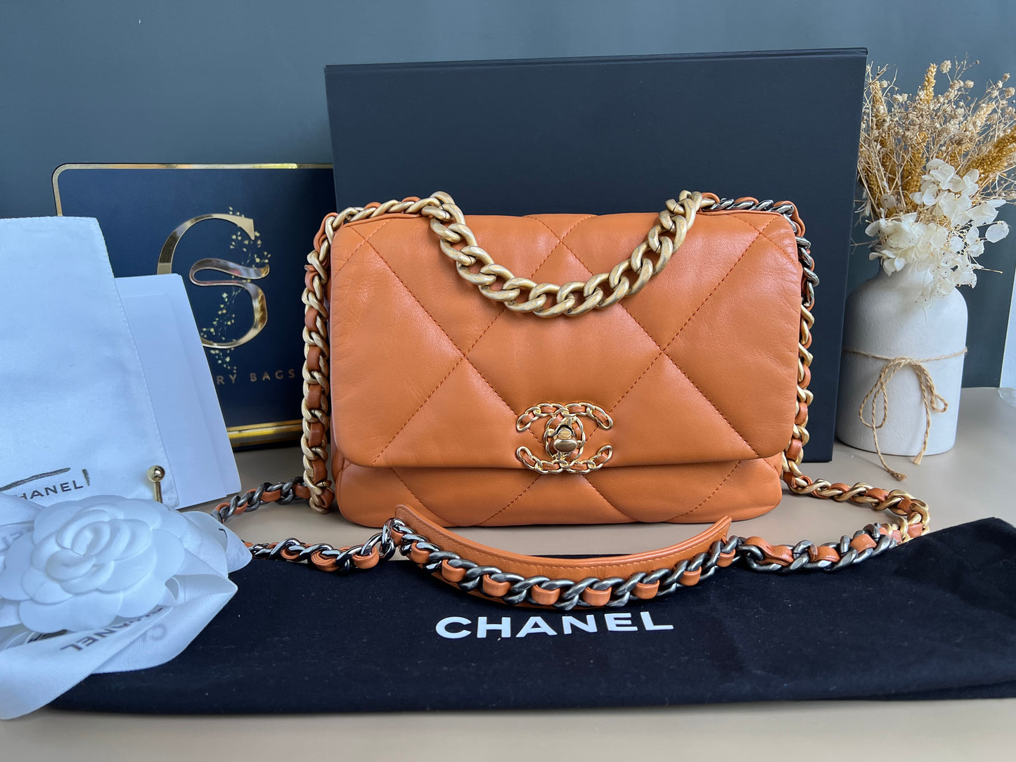 CHANEL C19 SMALL CARAMEL 21P