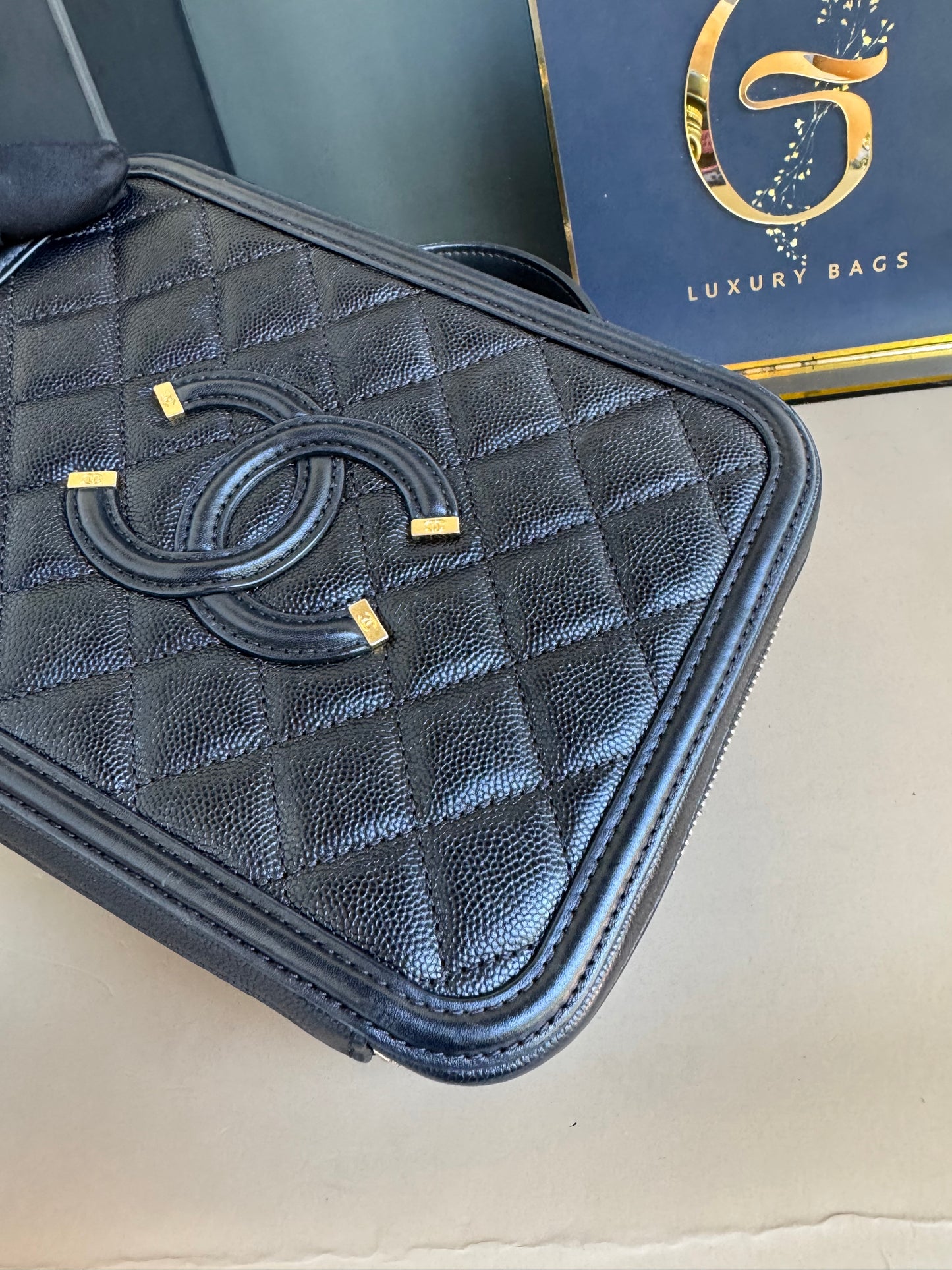 CHANEL VANITY SMALL