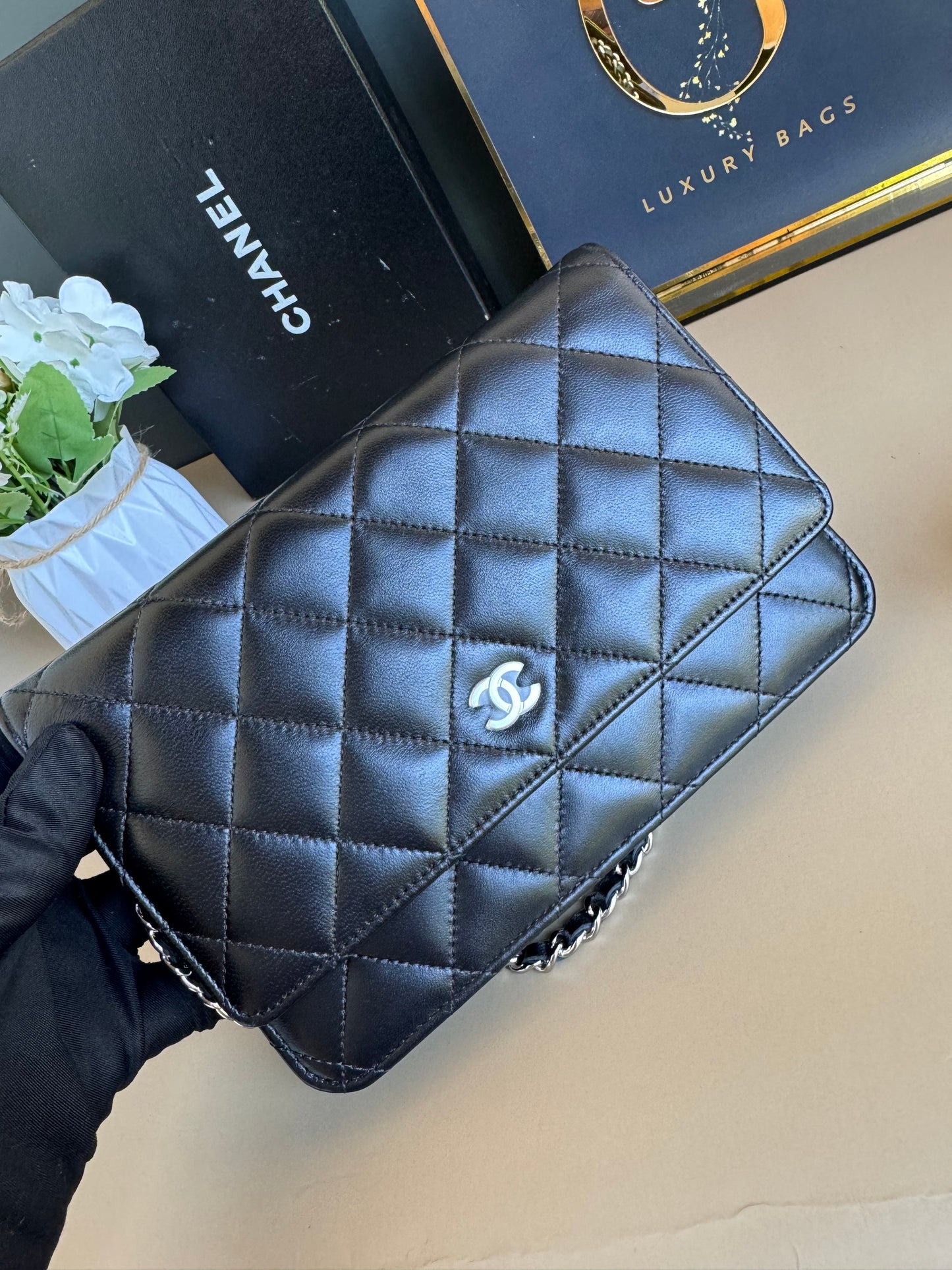 CHANEL WALLET ON CHAIN