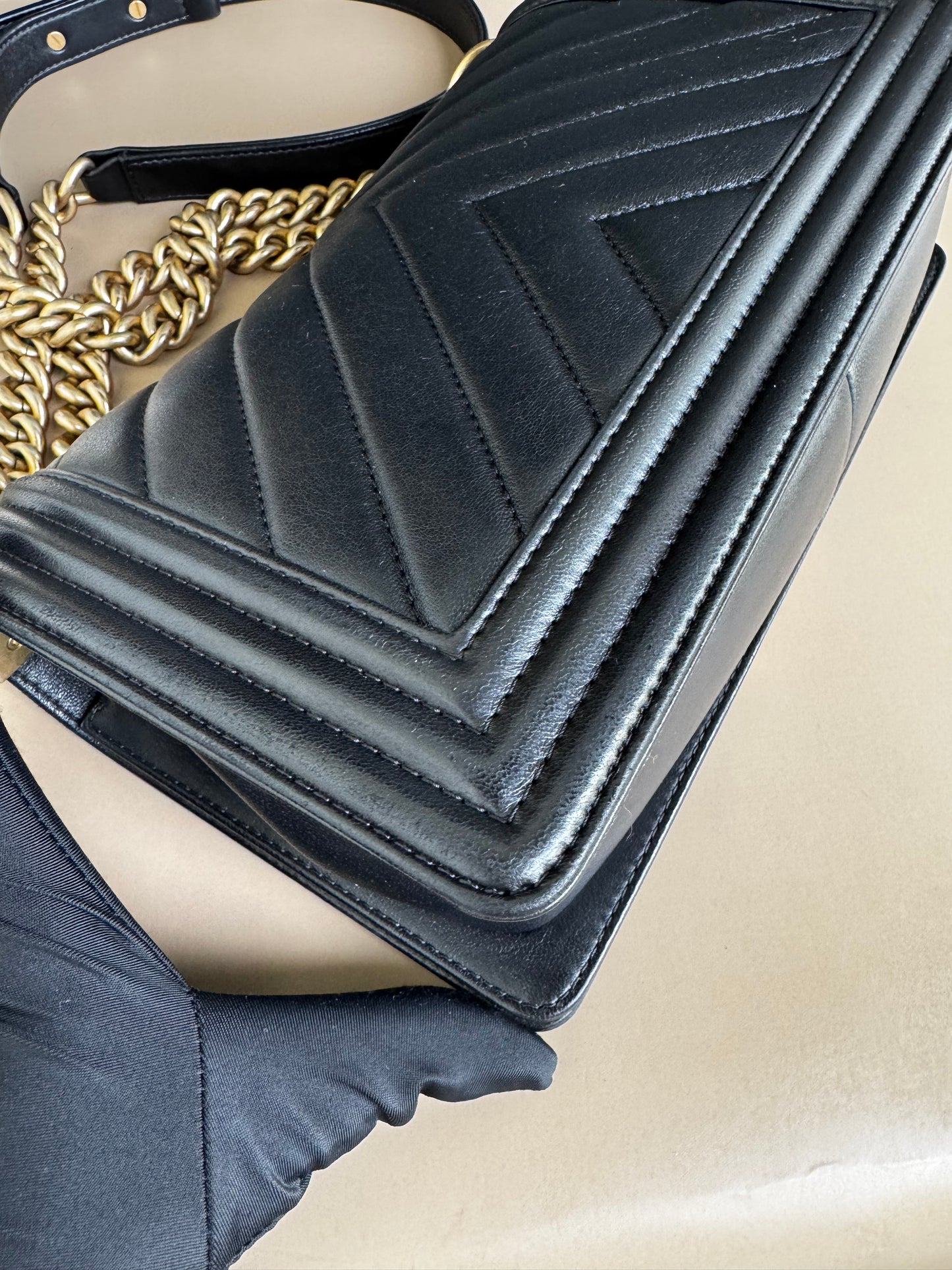 CHANEL LE BOY OLD MEDIUM CHEVRON