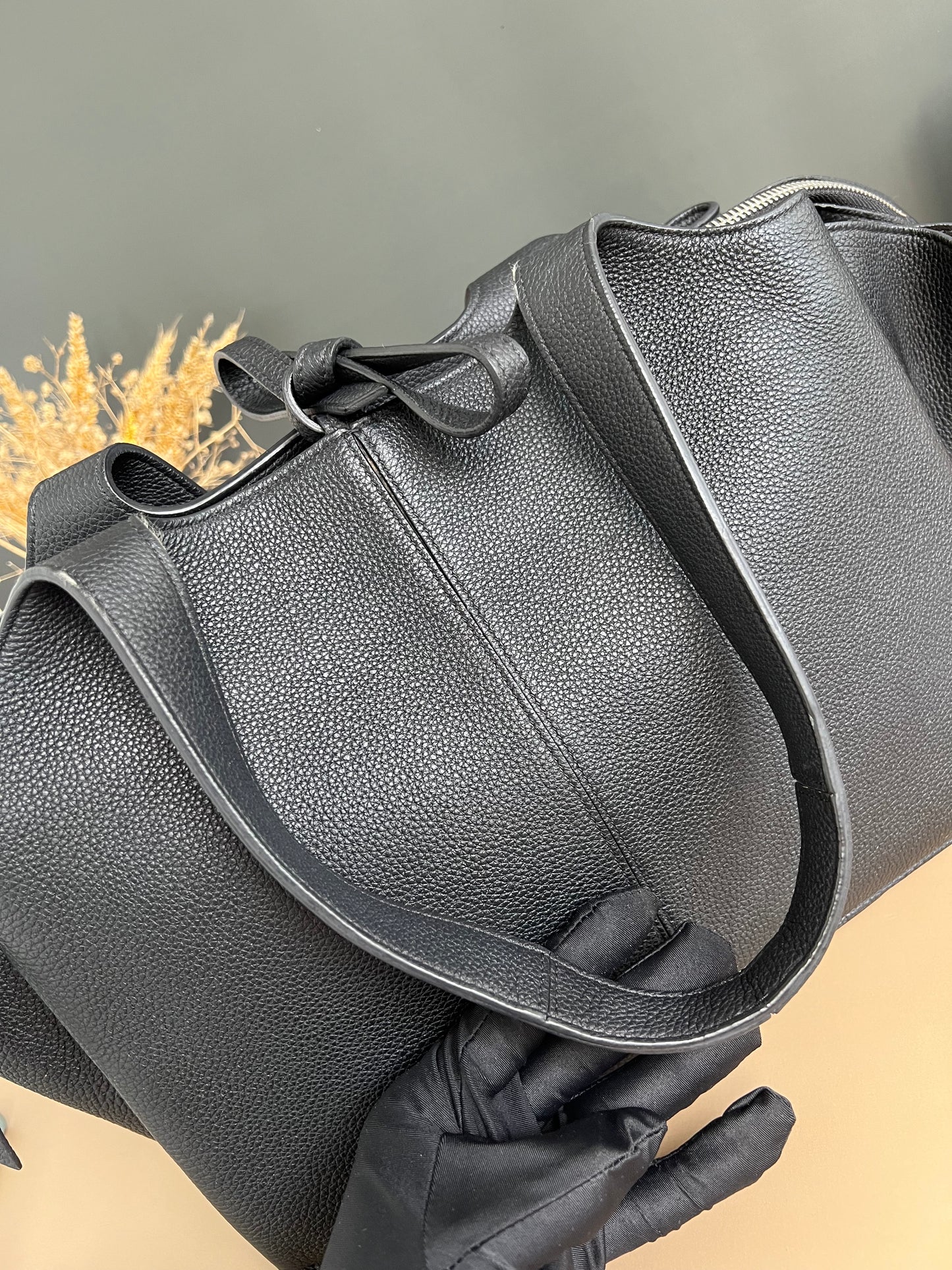 CELINE TRI FOLD LEATHER TOTE BAG