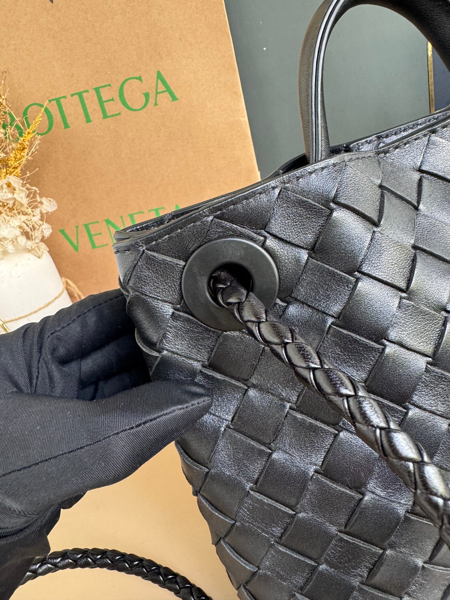 BOTTEGA VENETA ANDIAMO BLACK SMALL