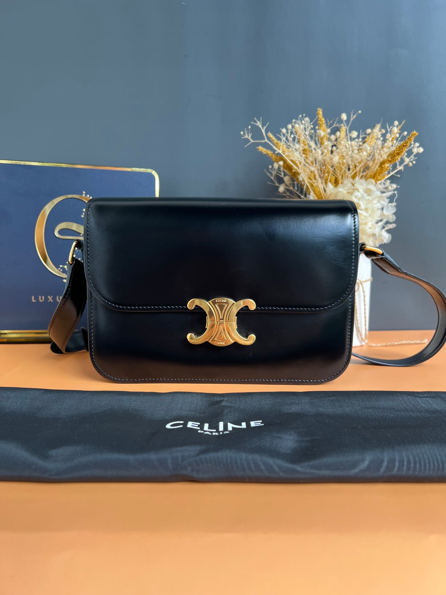 CELINE CLASSIC TRIOMPHE