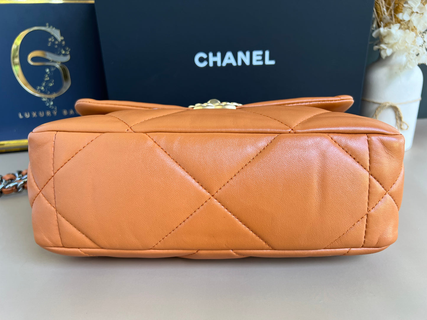 CHANEL C19 SMALL CARAMEL 21P