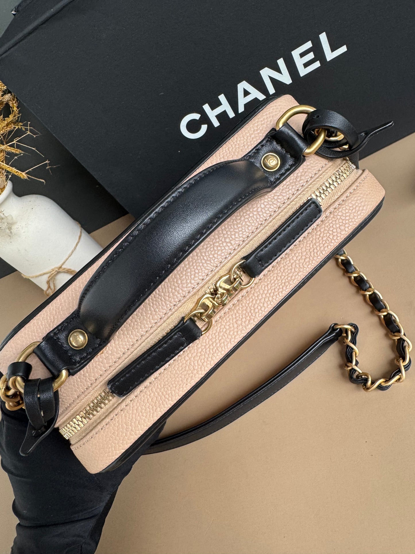 CHANEL FILIGREE VANITY