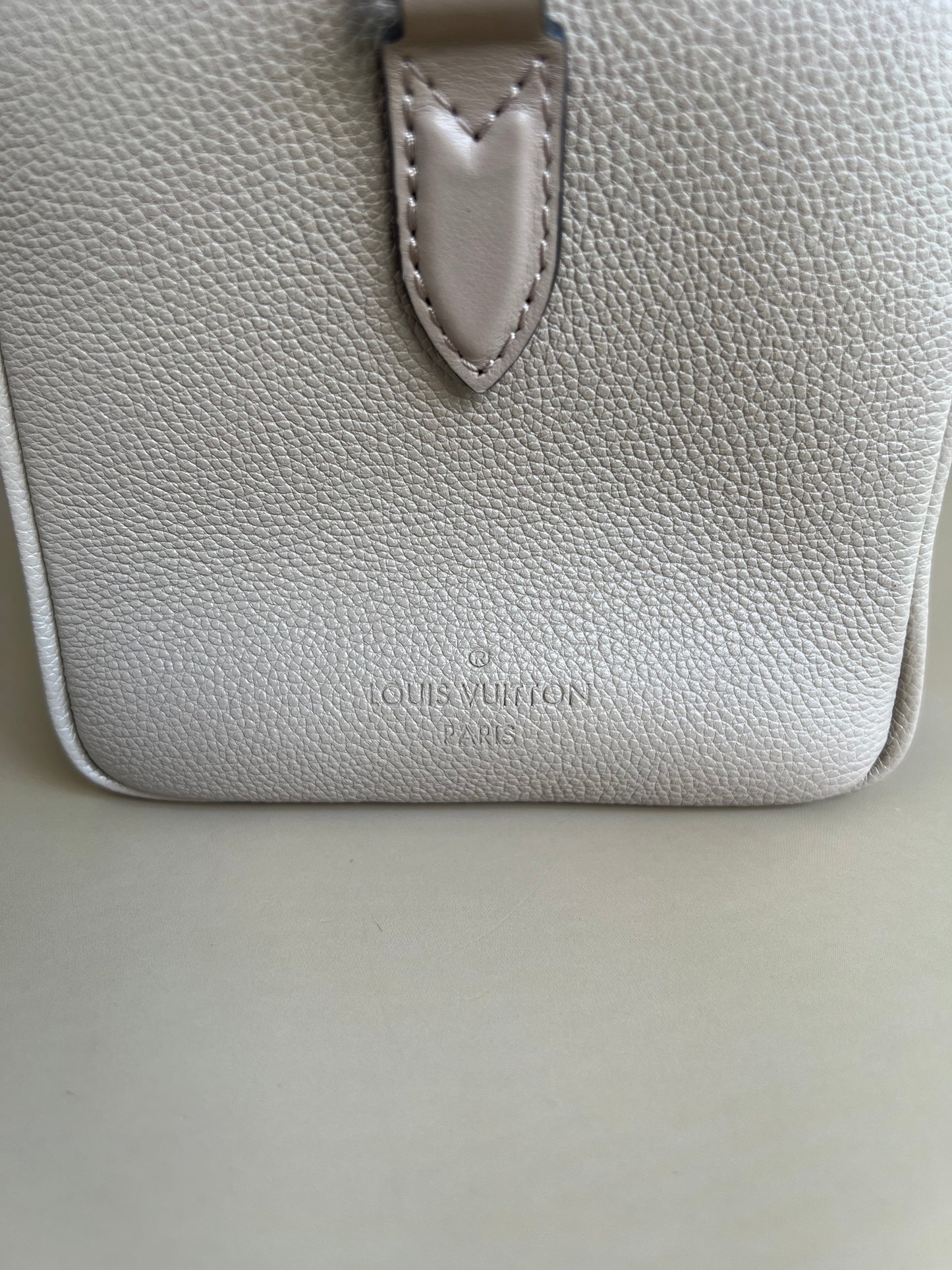 LOUIS VUITTON BANDOULIERE 25 EMPREIENTE
