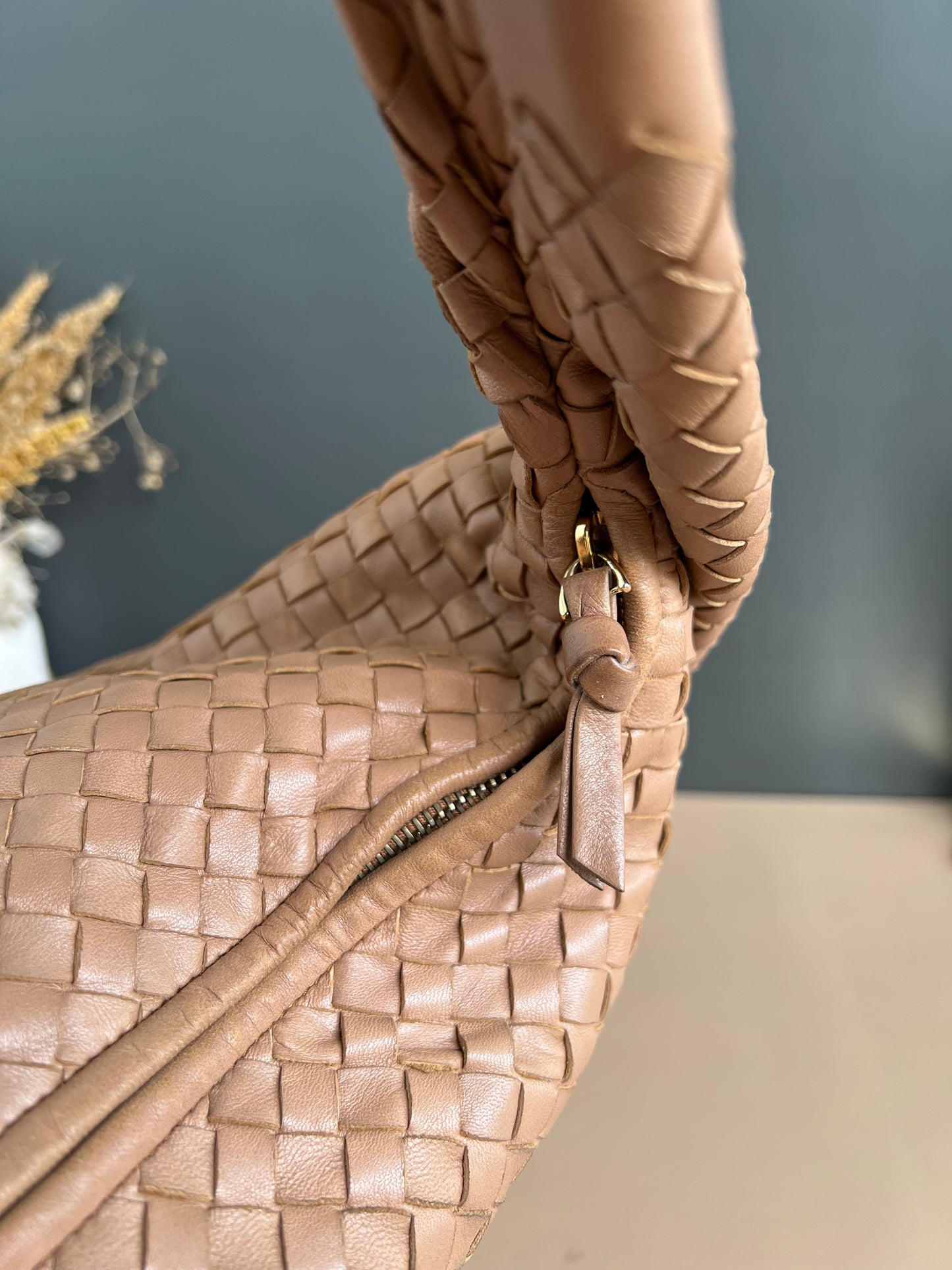 BOTTEGA VENETTA HOBO BAG
