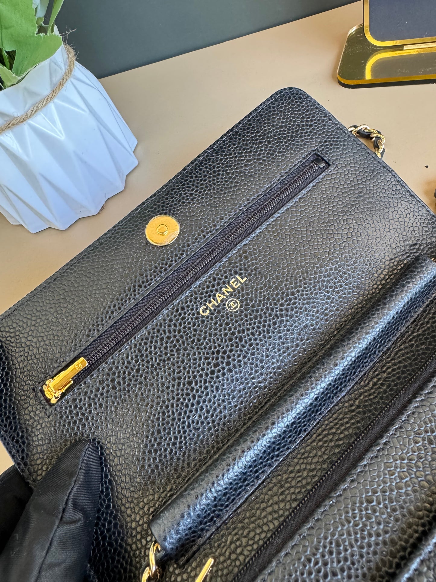 CHANEL WALLET ON CHAIN