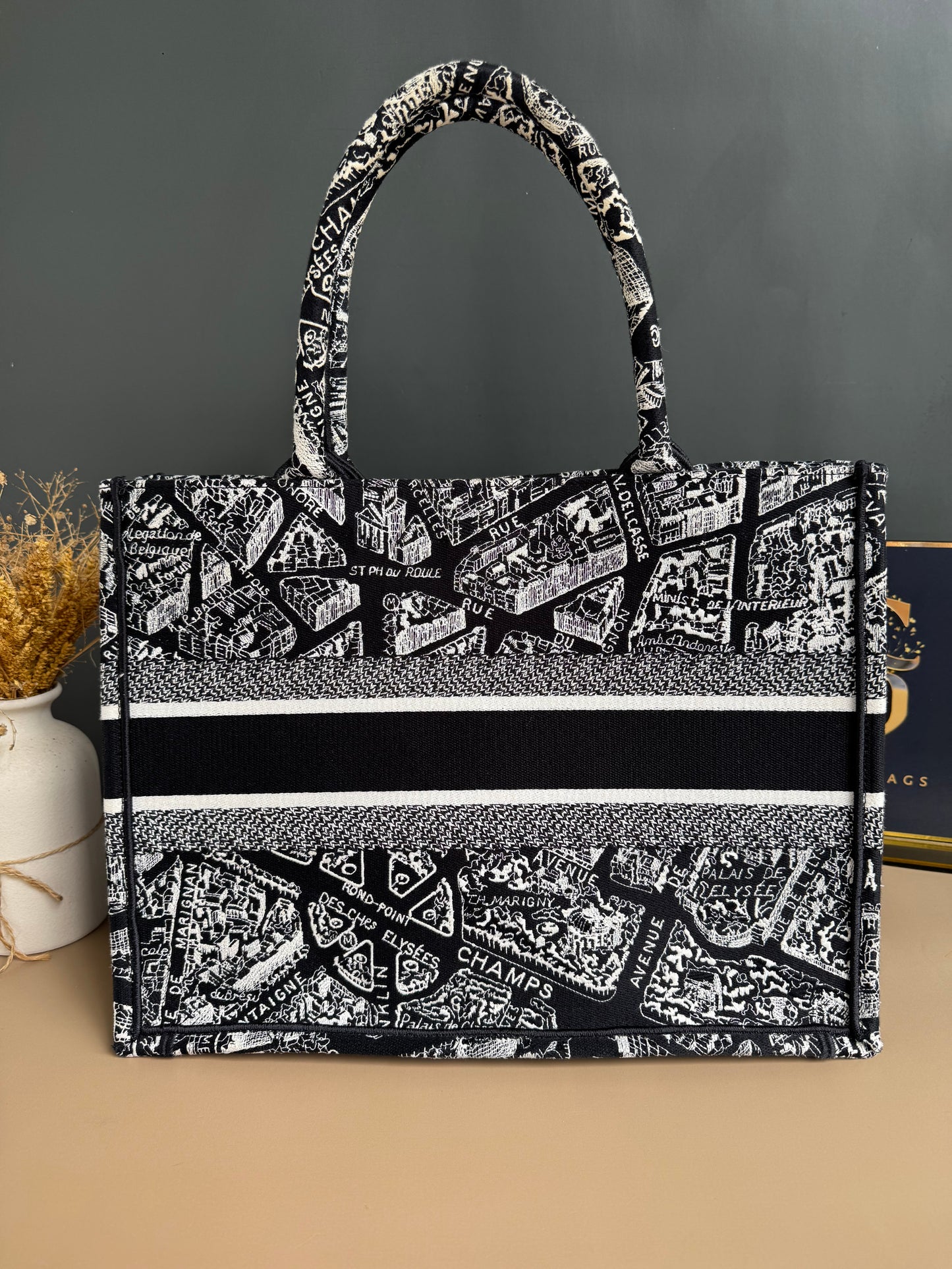 CHRISTIAN DIOR BOOKTOTE MEDIUM