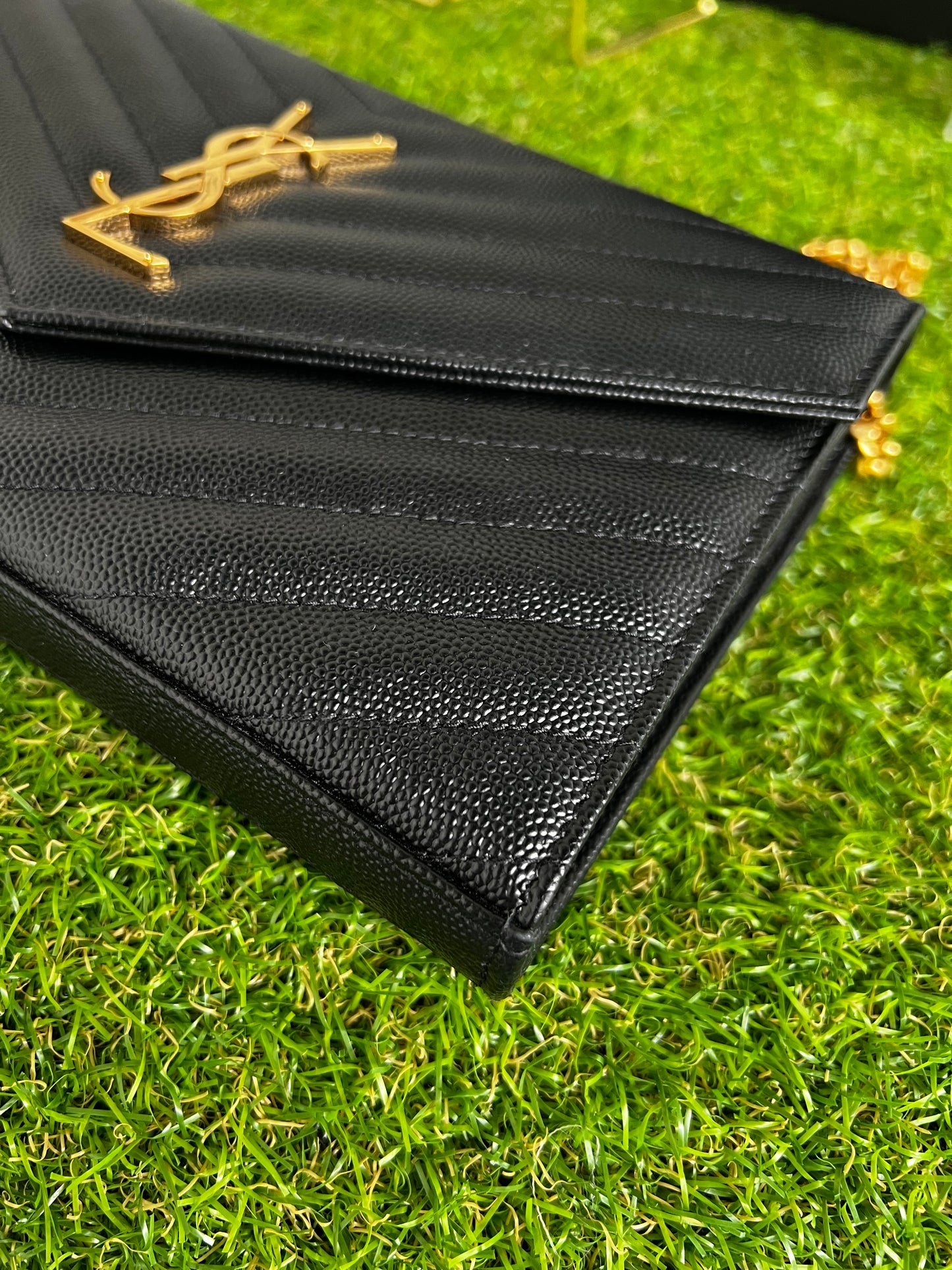 YSL WALLET ON CHAIN MEDIUM