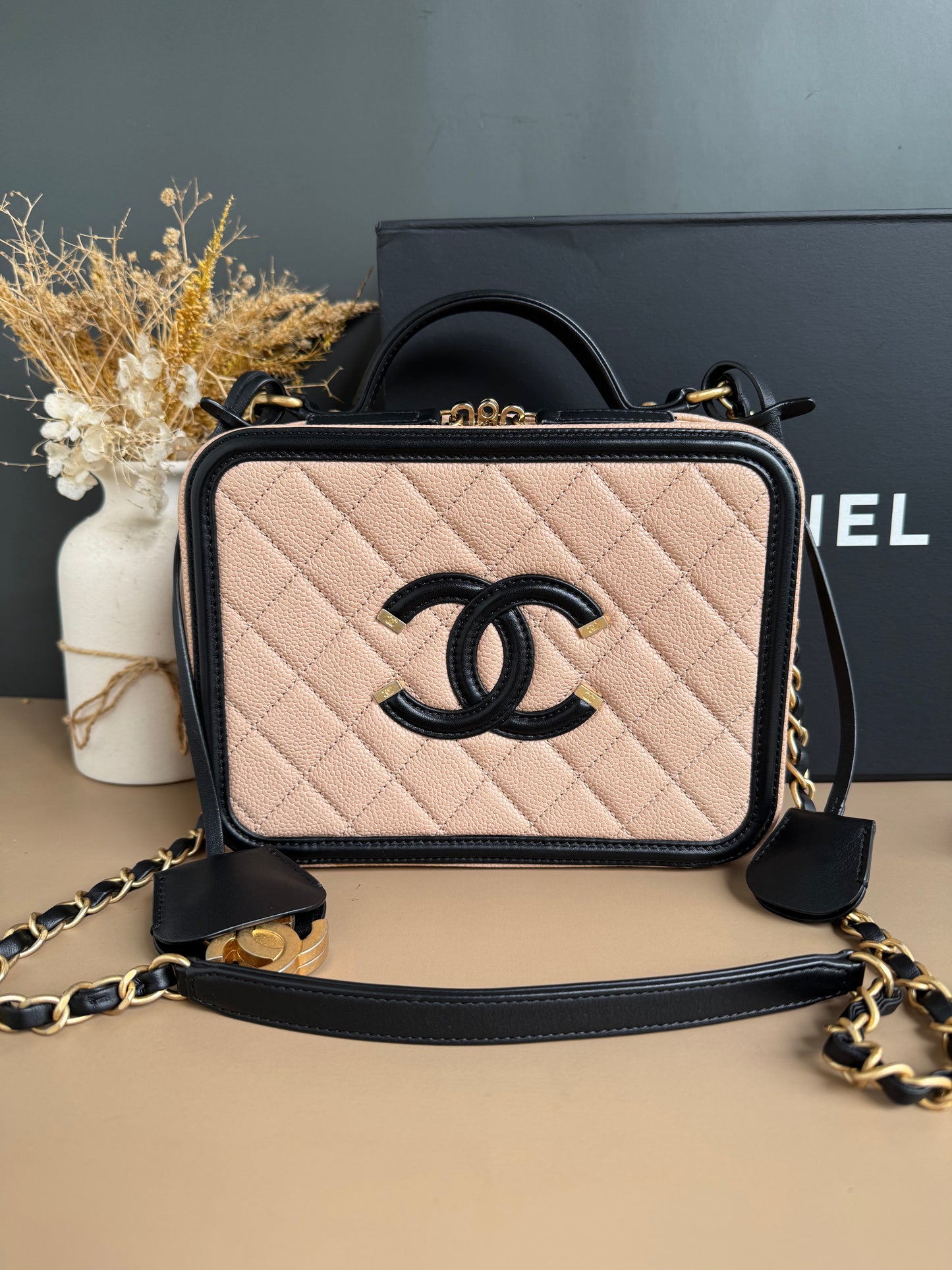CHANEL FILIGREE VANITY