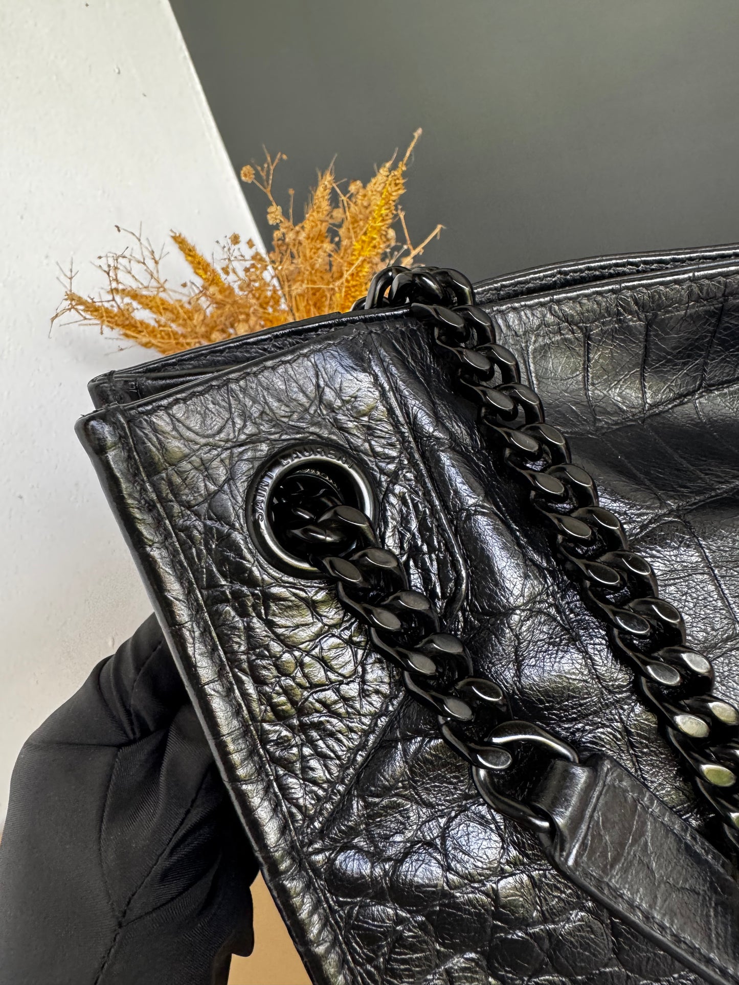 YSL NIKI SHOPPING IN CROCODILE EMBOSSED LEATHER