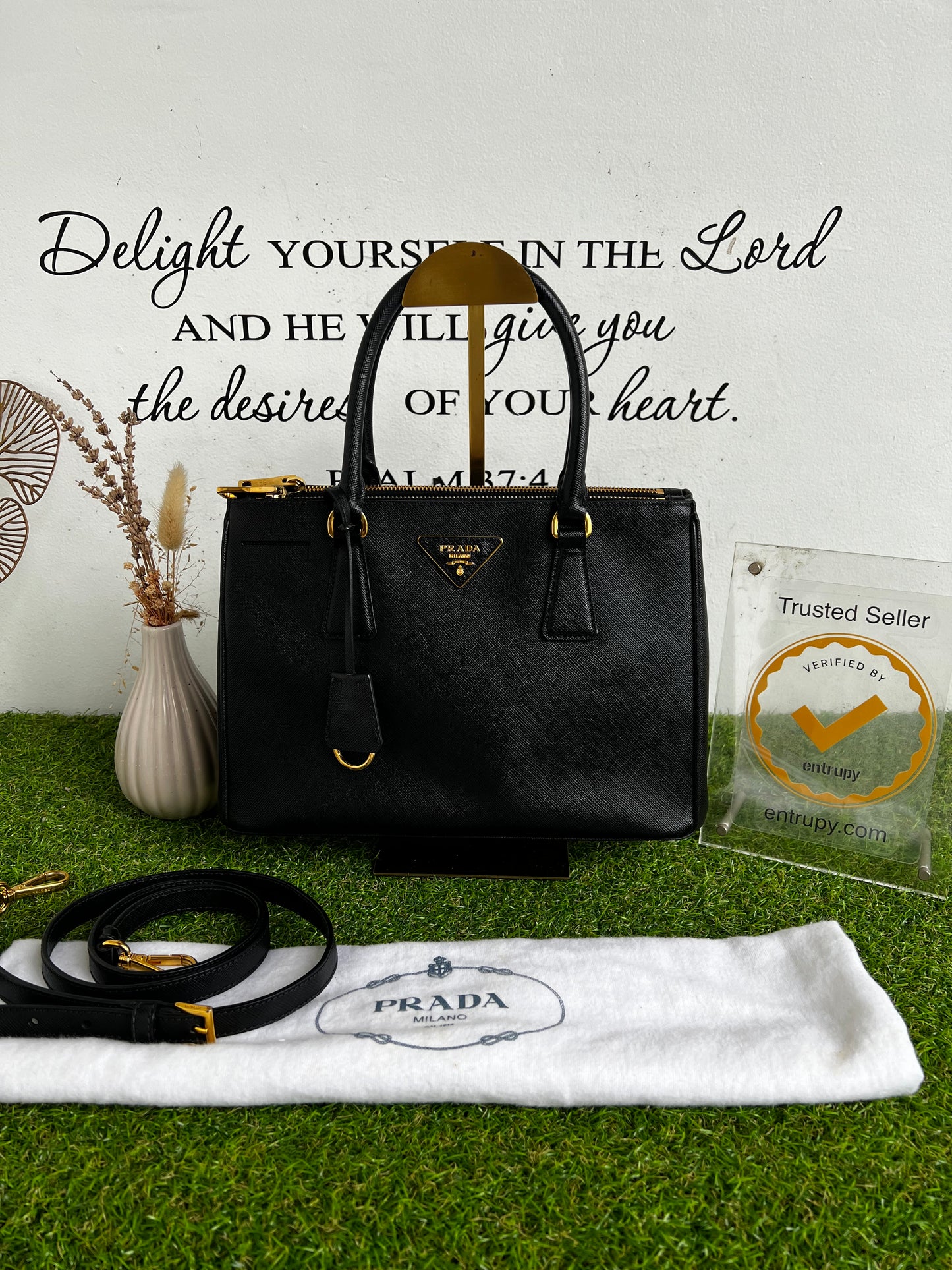 PRADA SAFFIANO LUX SMALL