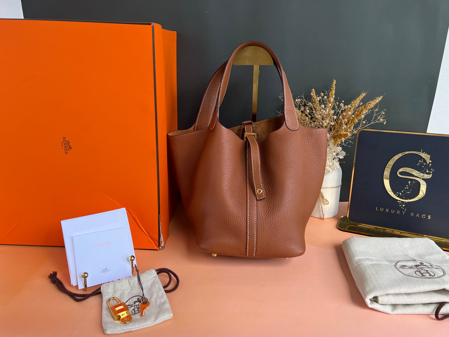 HERMES PICOTIN LOCK 22 BUCKET