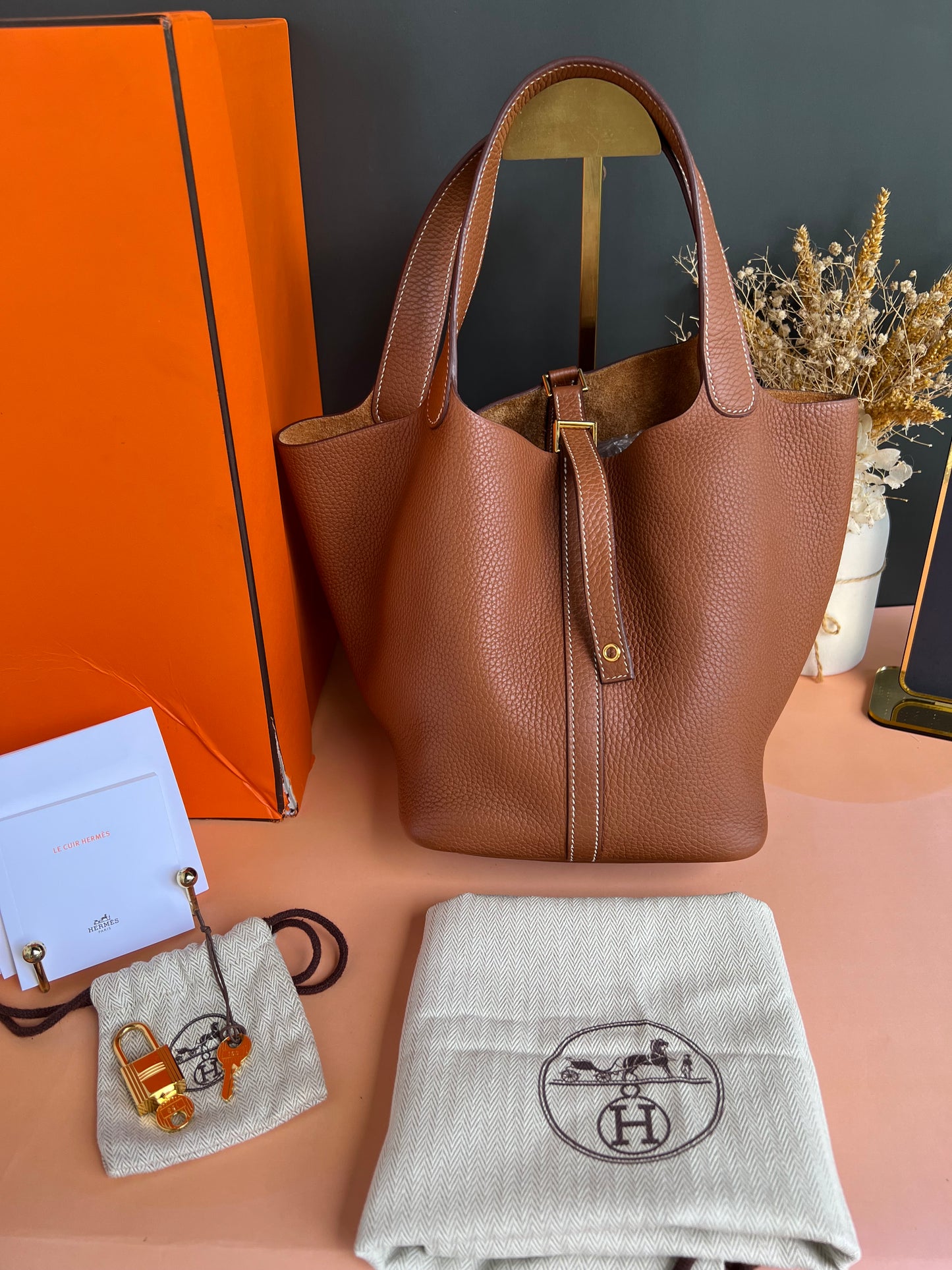 HERMES PICOTIN LOCK 22 BUCKET