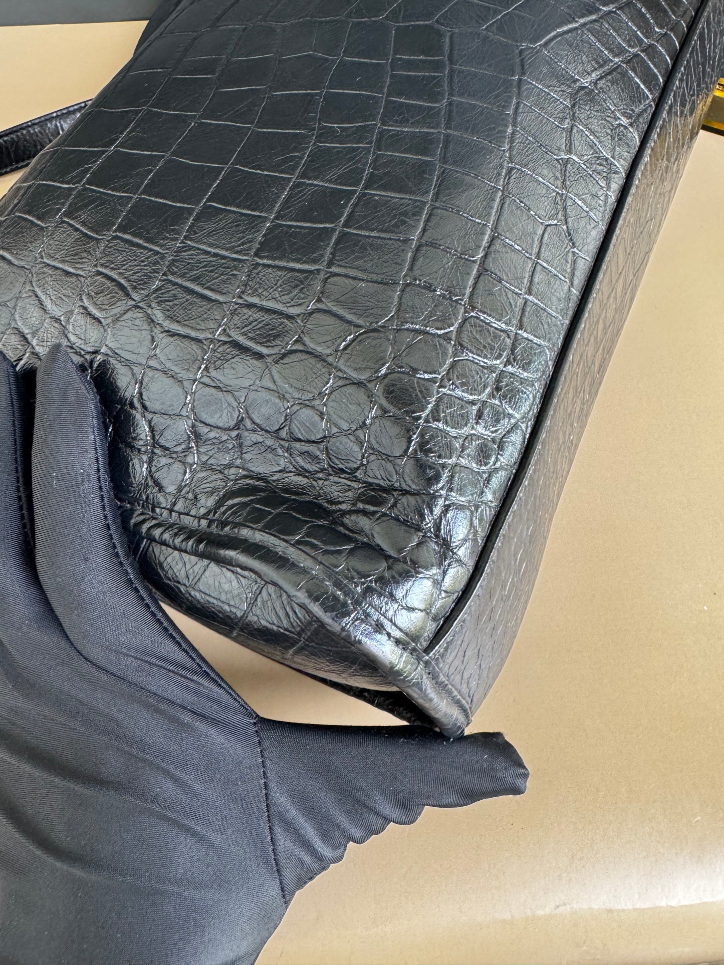 YSL NIKI SHOPPING IN CROCODILE EMBOSSED LEATHER