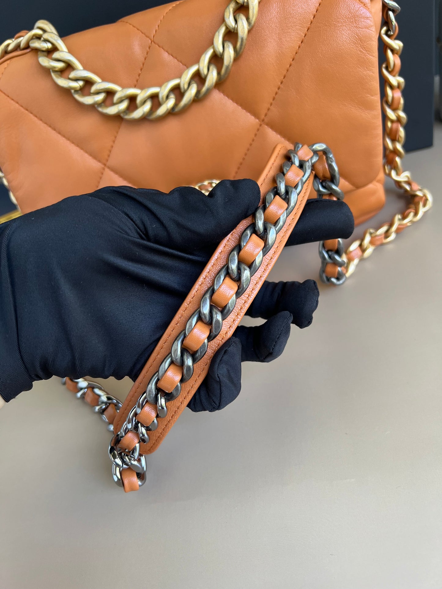 CHANEL C19 SMALL CARAMEL 21P
