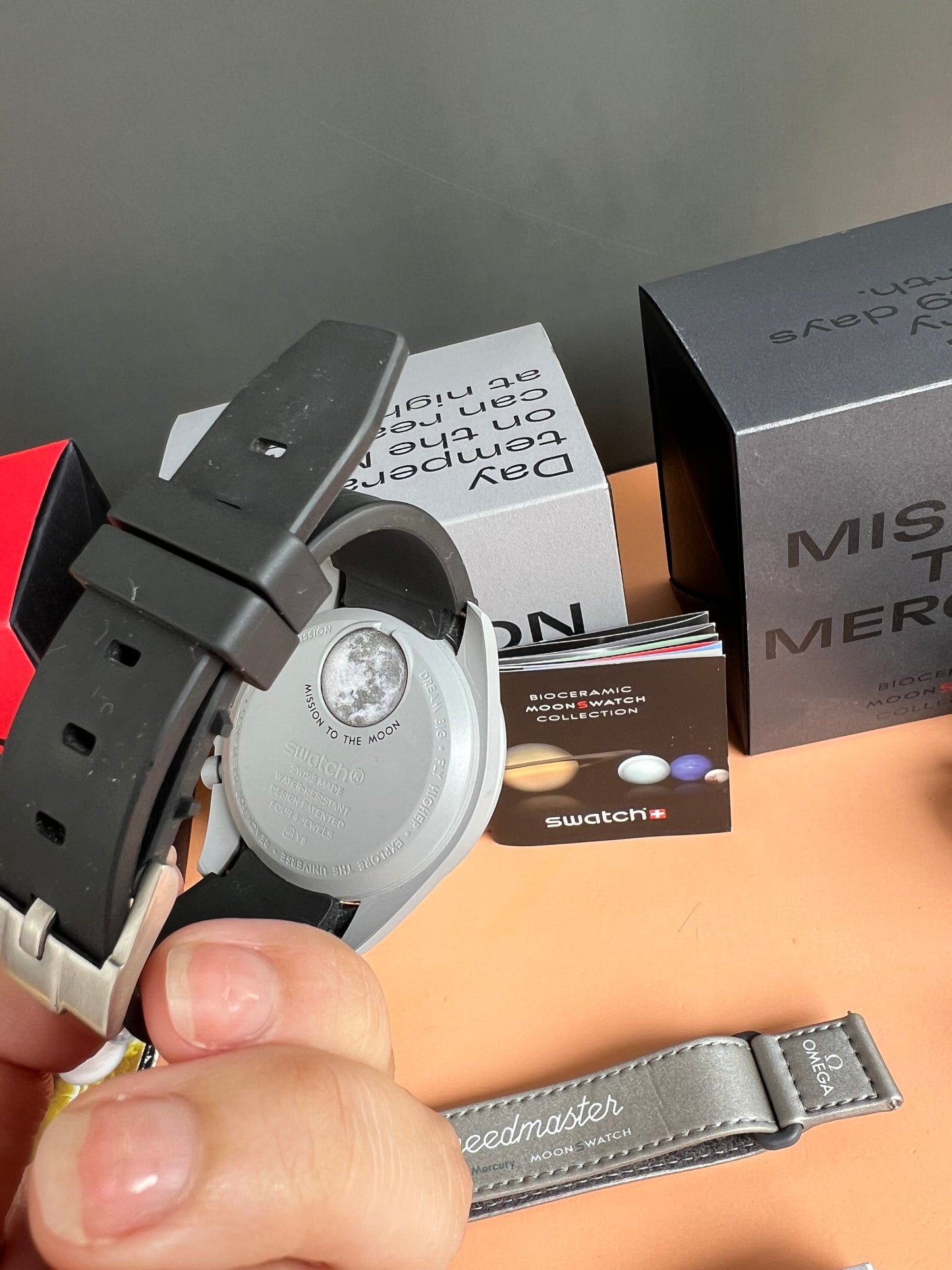 SWATCH X OMEGA MOONSWATCH