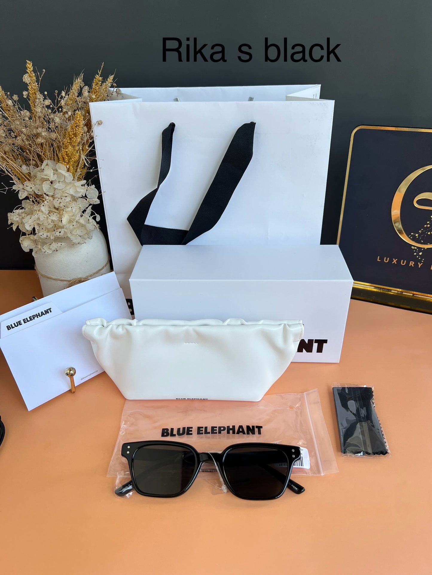 Blue Elephant Rika-s black