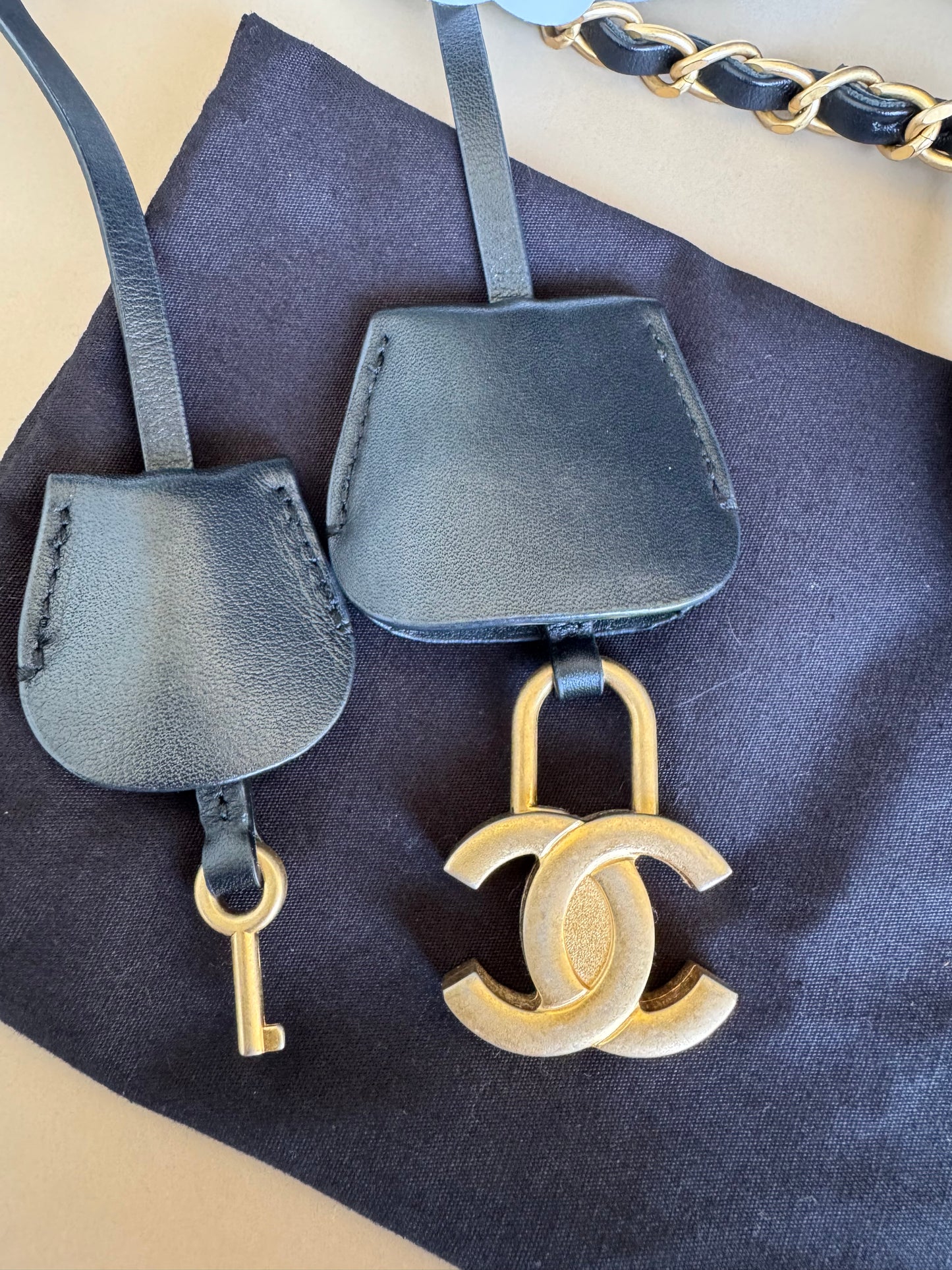 CHANEL VANITY SMALL