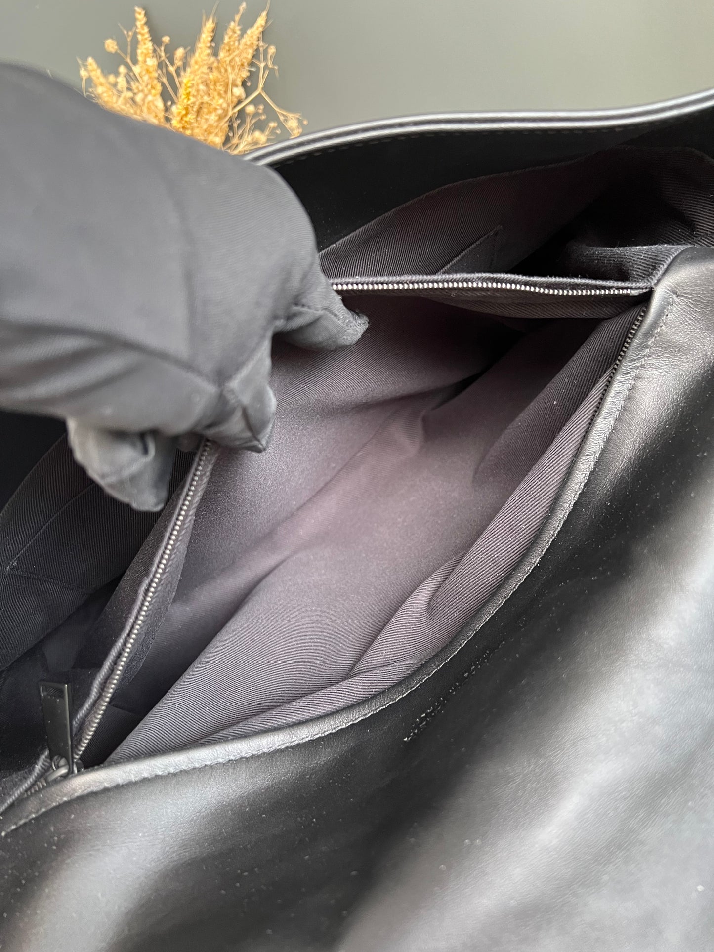 BOTTEGA VENETTA MESSENGER BAG