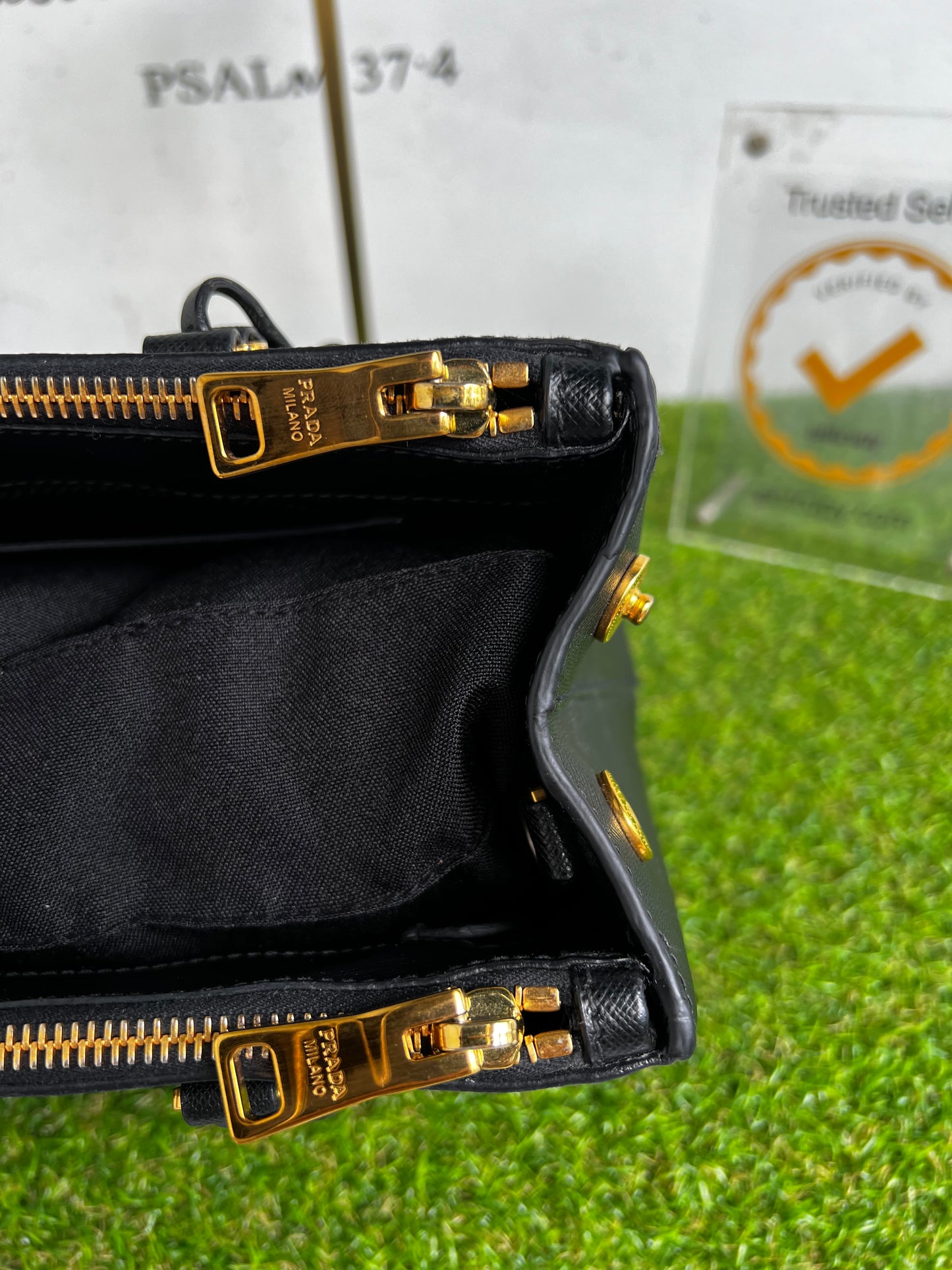 PRADA SAFFIANO LUX SMALL