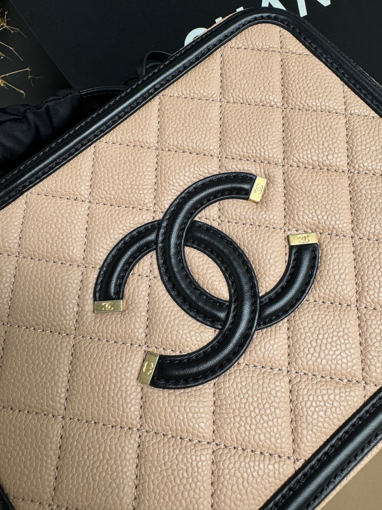 CHANEL FILIGREE VANITY
