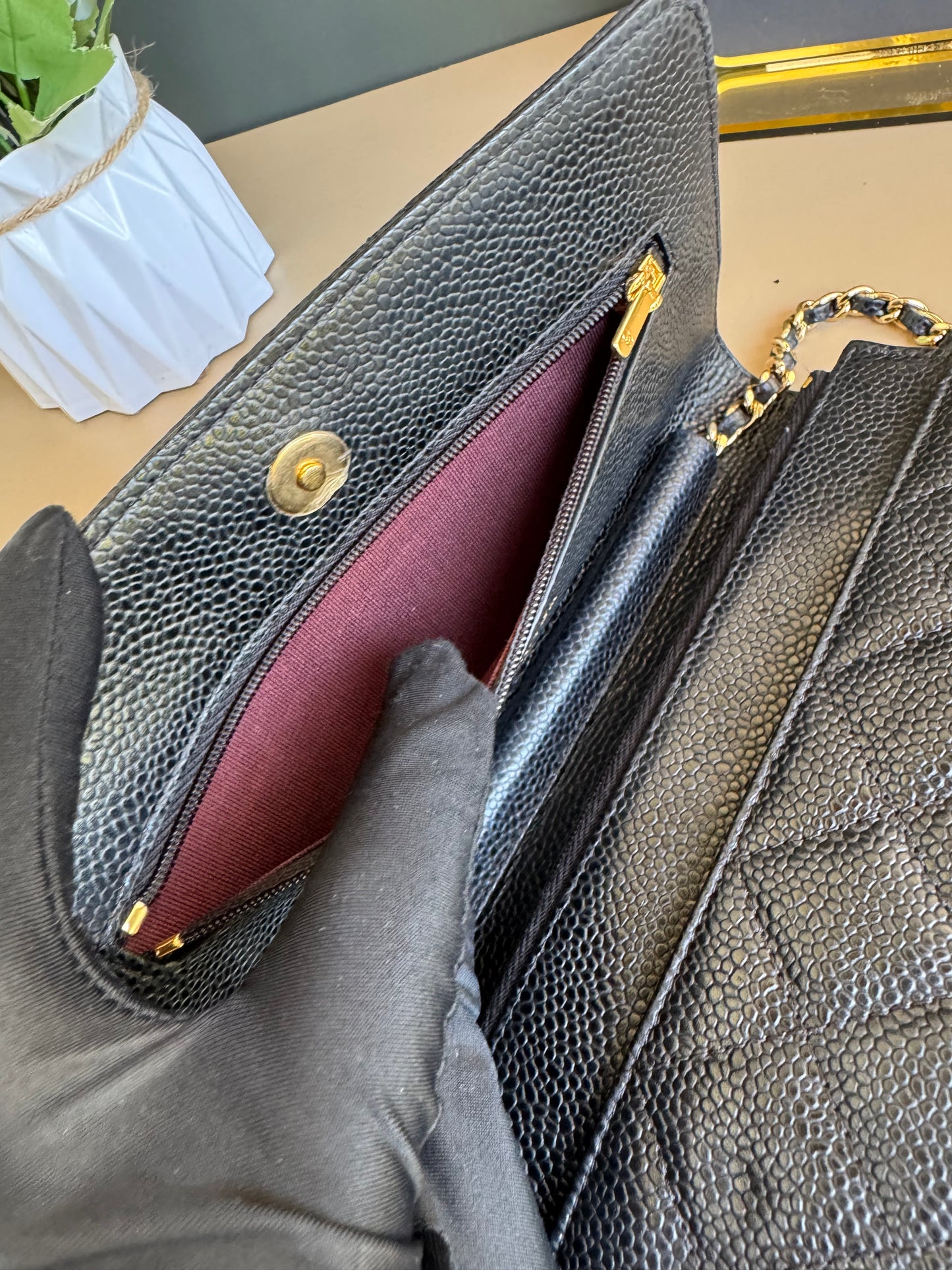 CHANEL WALLET ON CHAIN