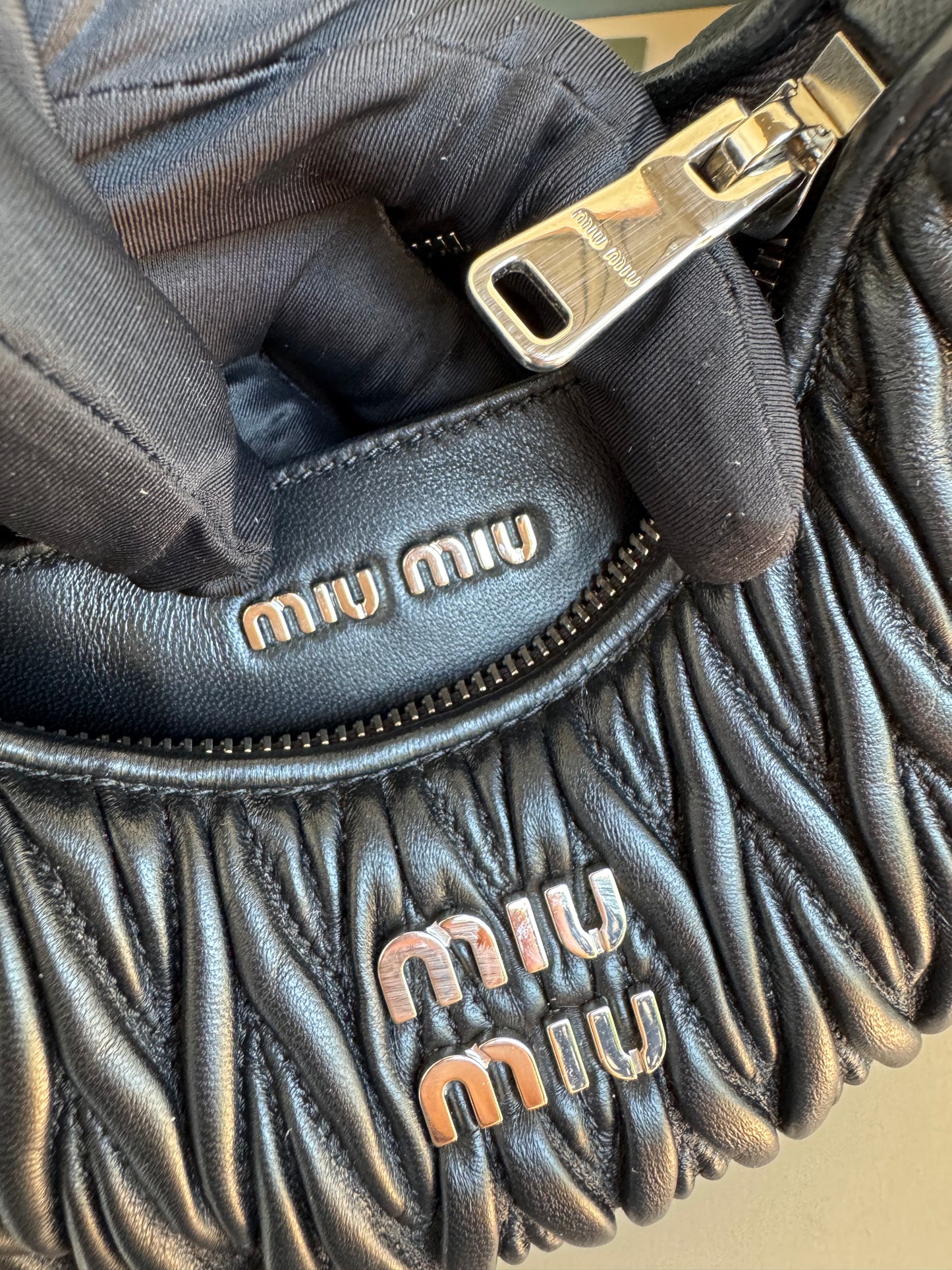 MIU MIU WANDER MULTI POCHETTE