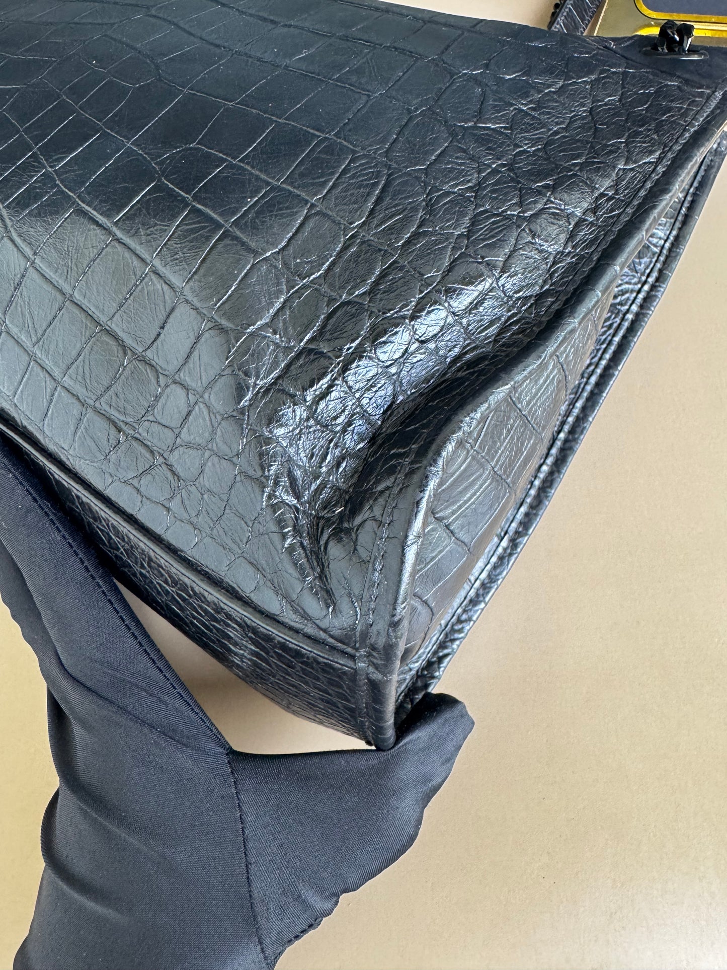 YSL NIKI SHOPPING IN CROCODILE EMBOSSED LEATHER