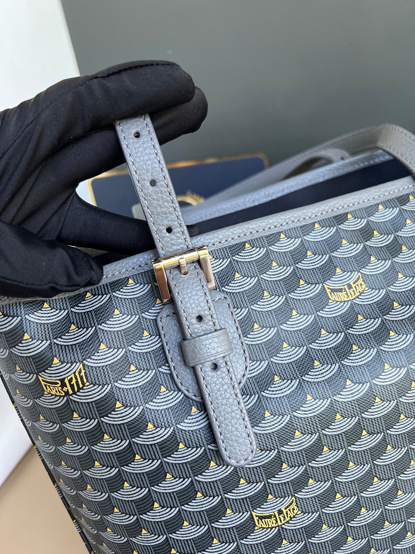 FAURE LE PAGE DAILY BATTLE TOTE 27