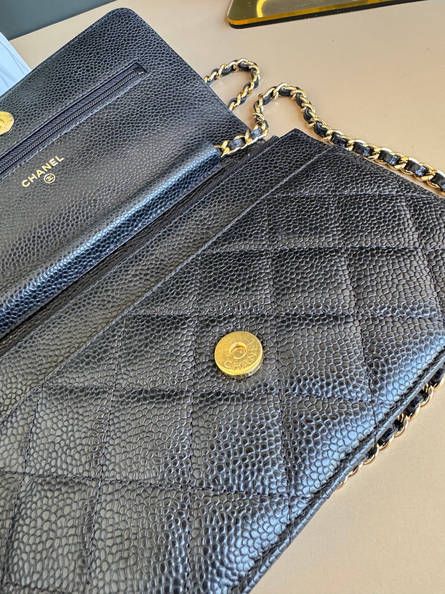 CHANEL WALLET ON CHAIN