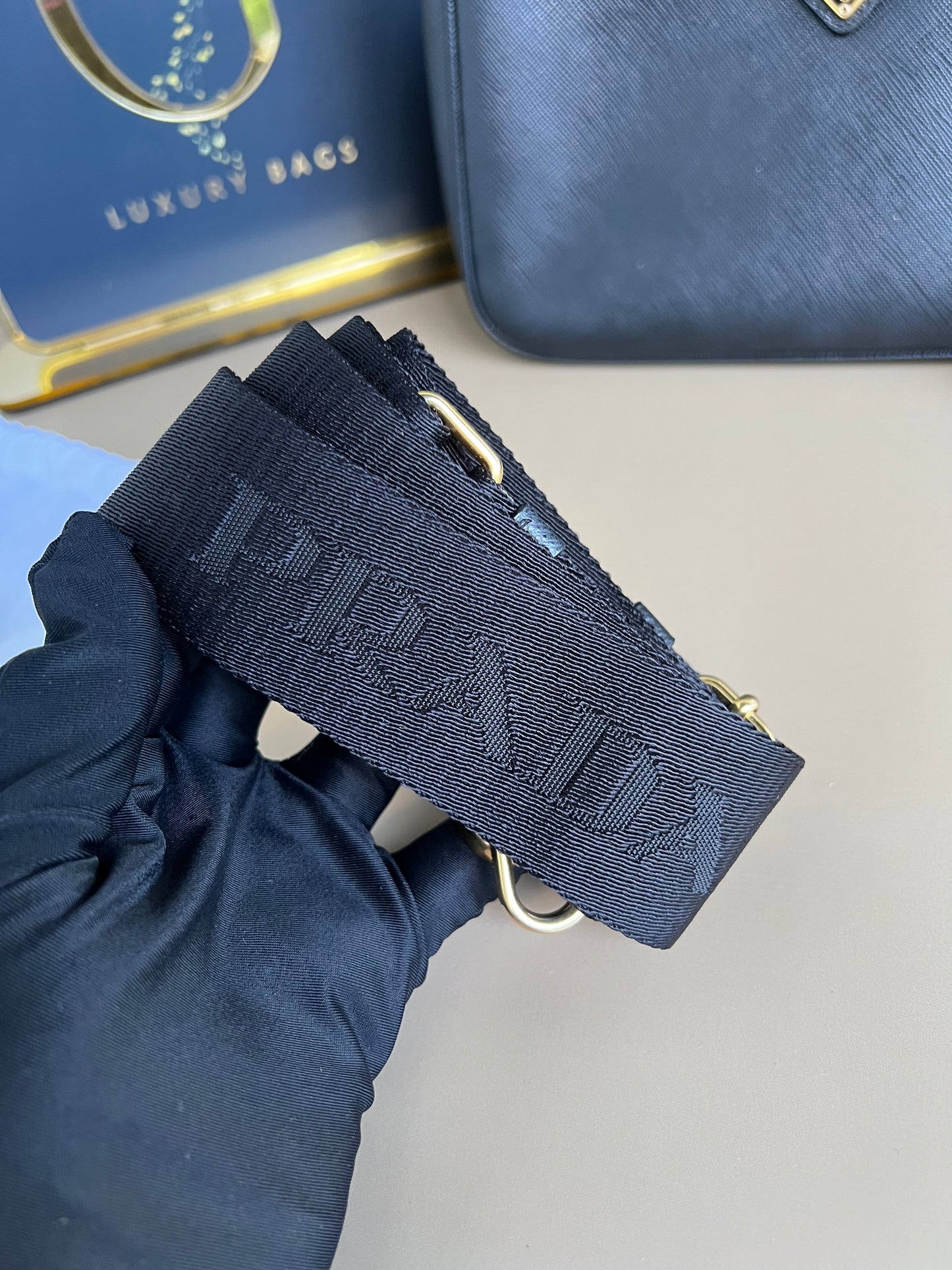 PRADA RE-EDITION MULTI POCHETTE