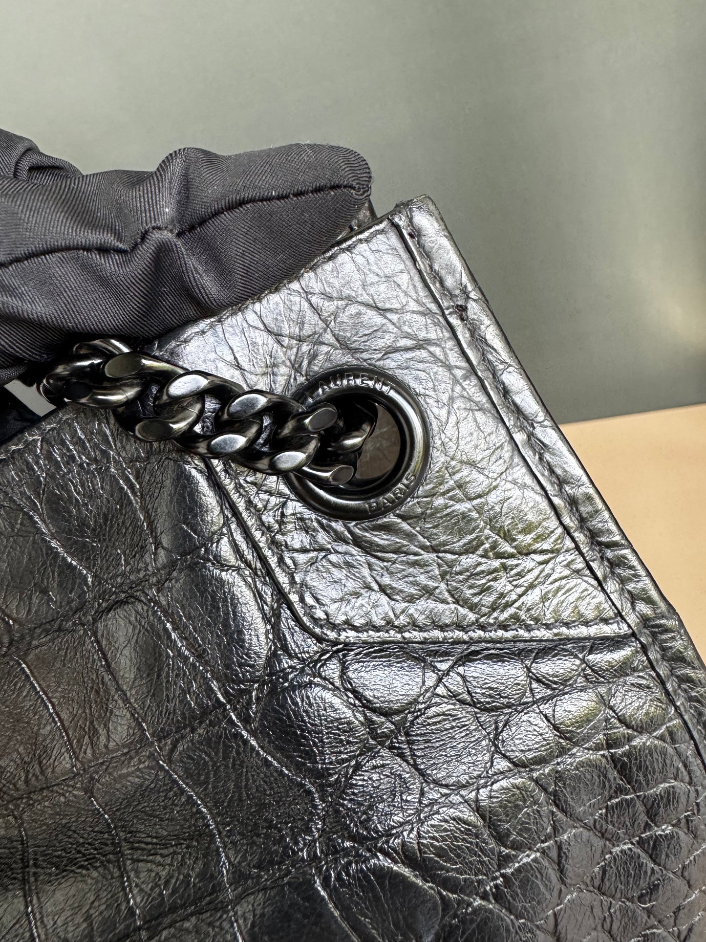 YSL NIKI SHOPPING IN CROCODILE EMBOSSED LEATHER