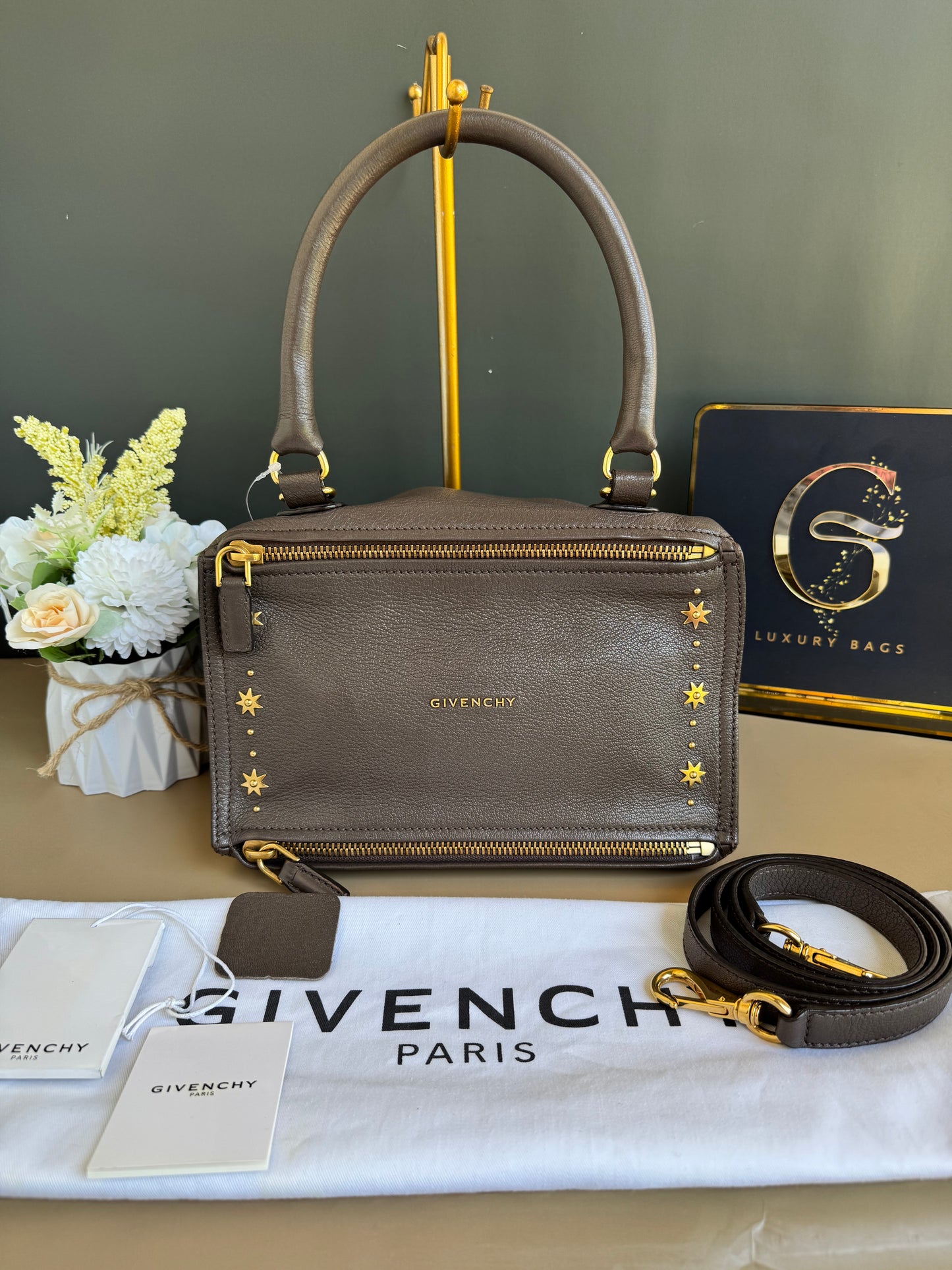 GIVENCHY SMALL PANDORA