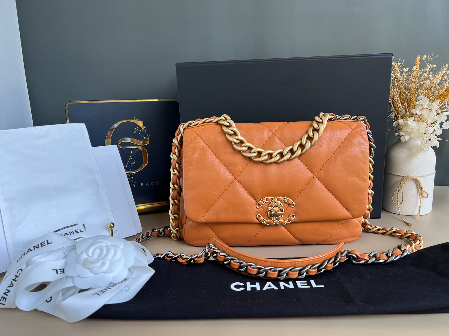 CHANEL C19 SMALL CARAMEL 21P