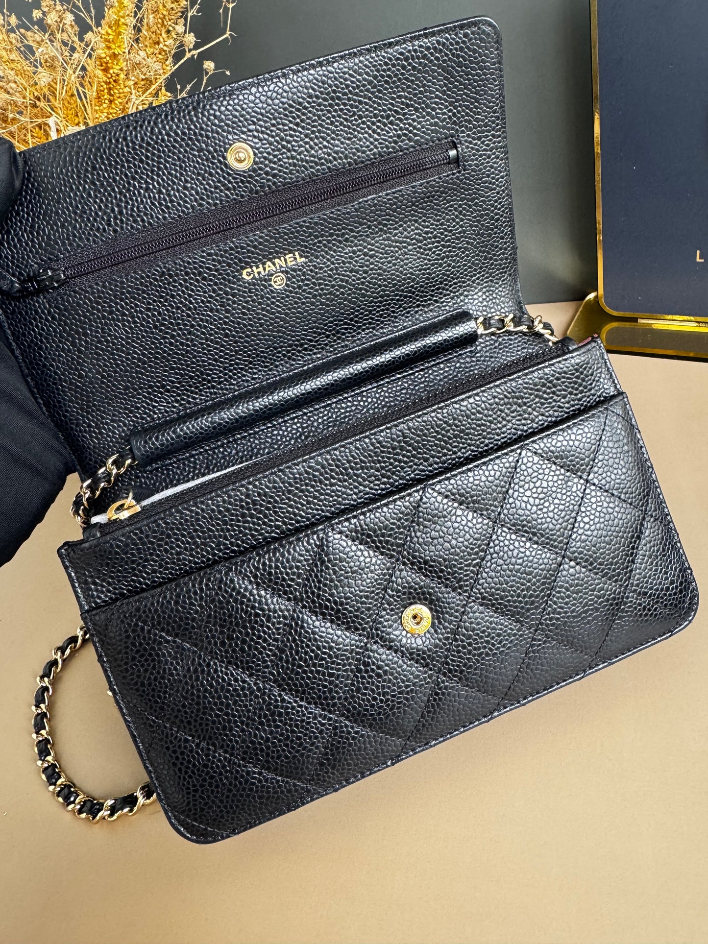 CHANEL WALLET ON CHAIN