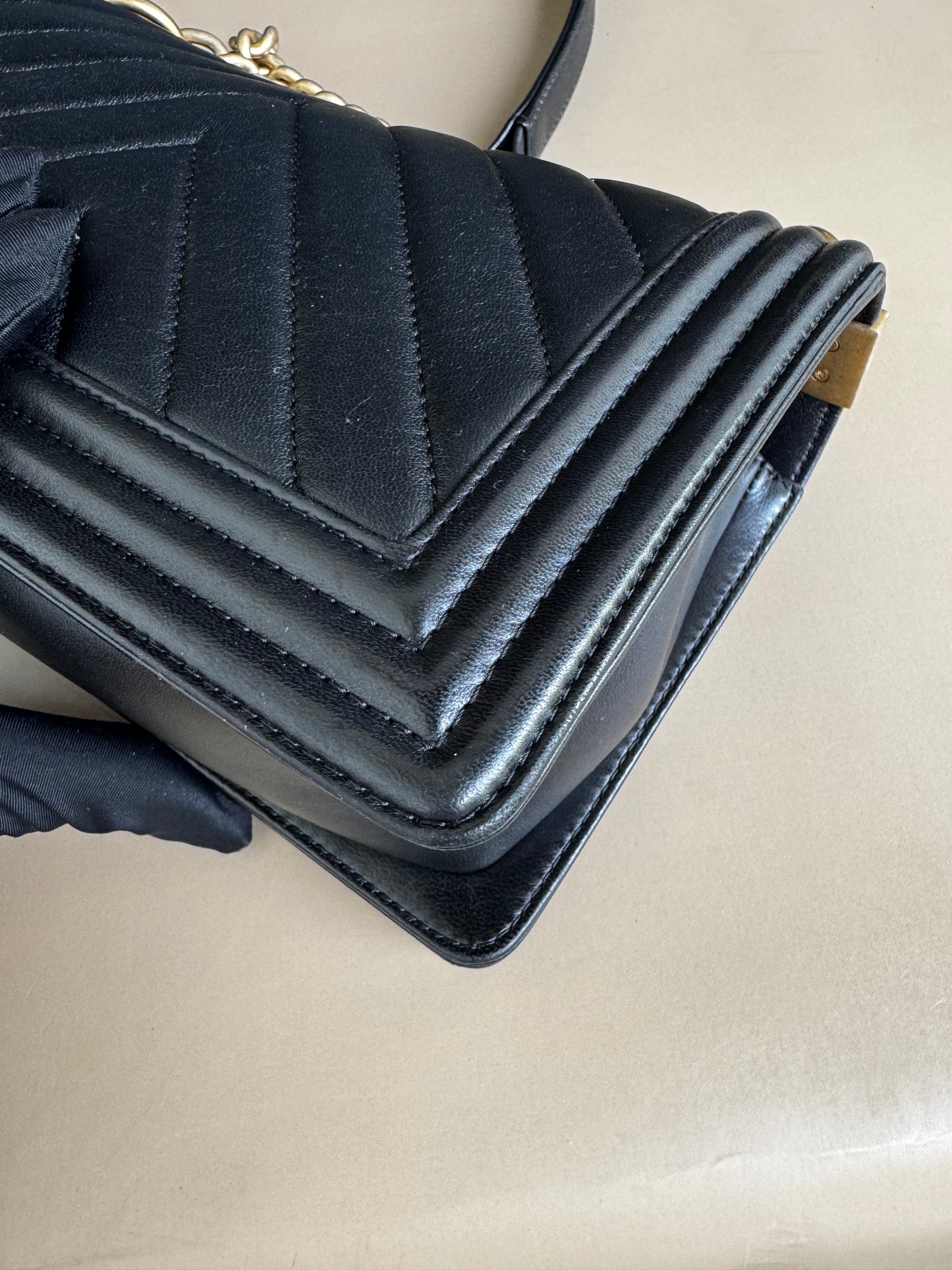 CHANEL LE BOY OLD MEDIUM CHEVRON