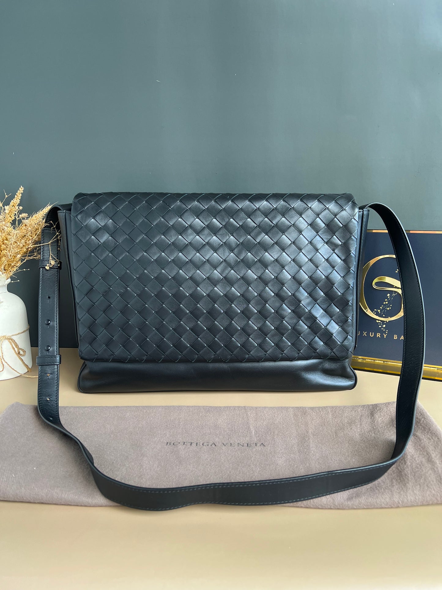BOTTEGA VENETTA MESSENGER BAG
