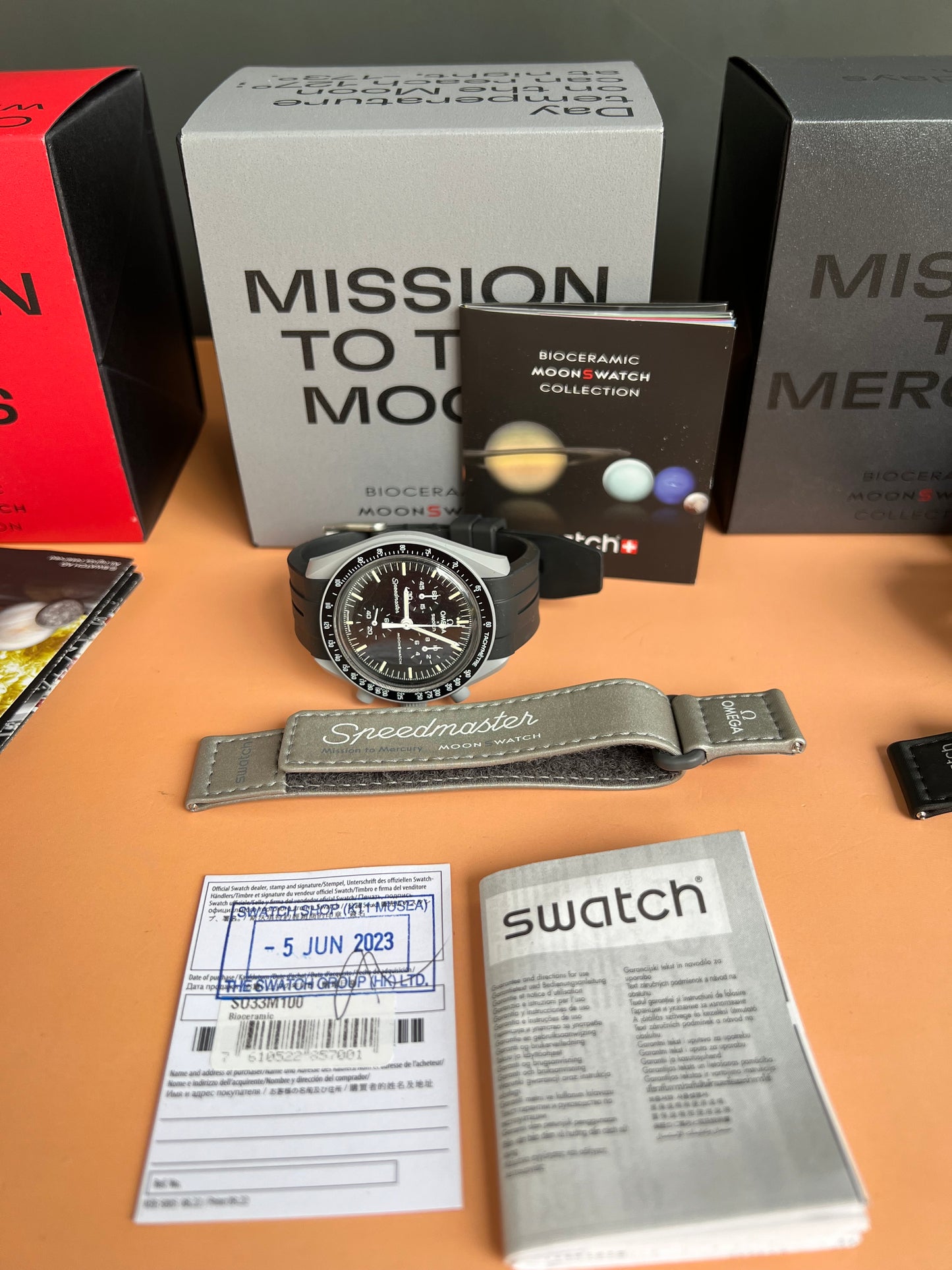 SWATCH X OMEGA MOONSWATCH
